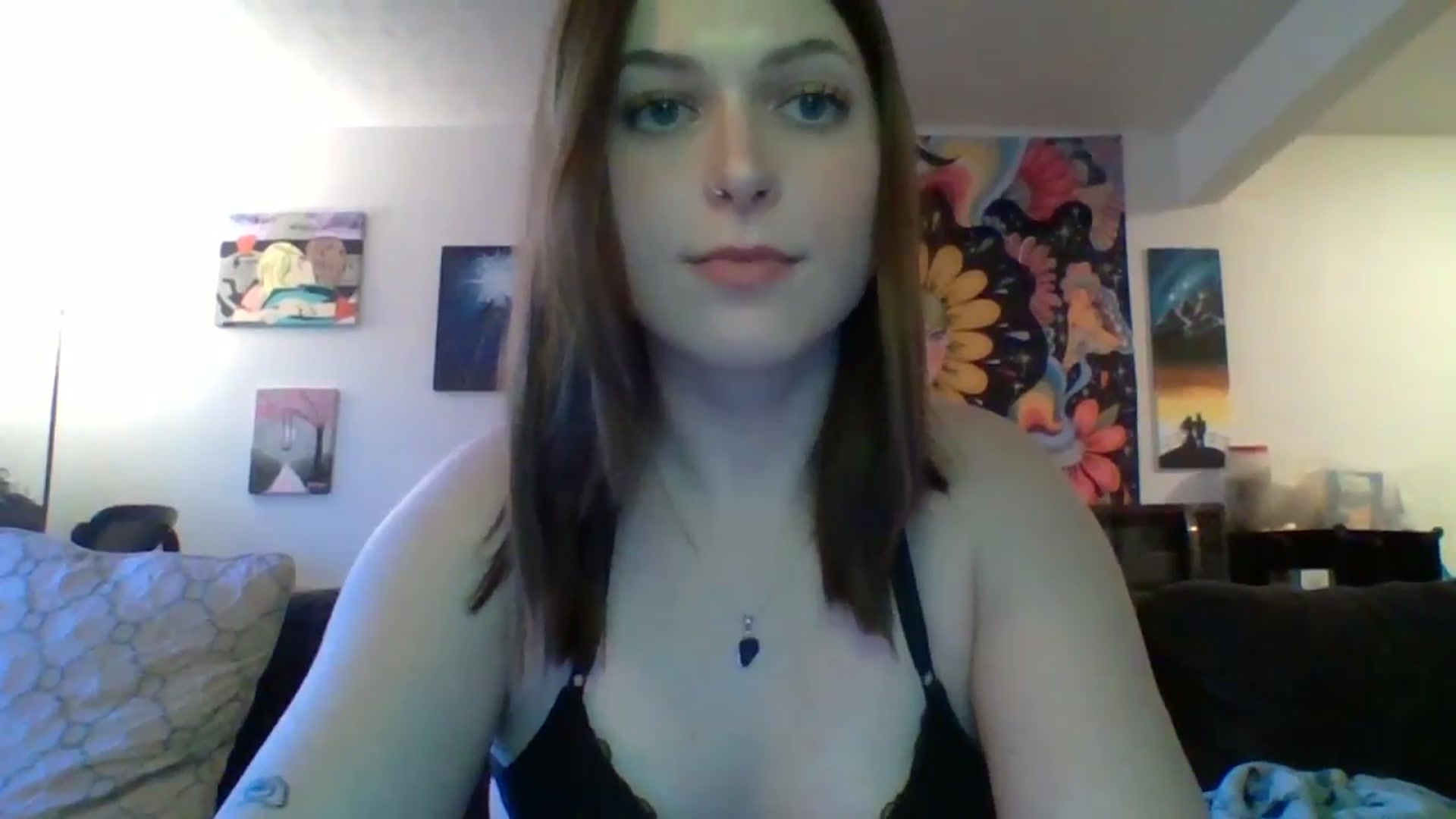Gallery image thumbnail from AuroraLightz's myfreecams stream on, 11/25/2024, 22:39 image 16 of 20