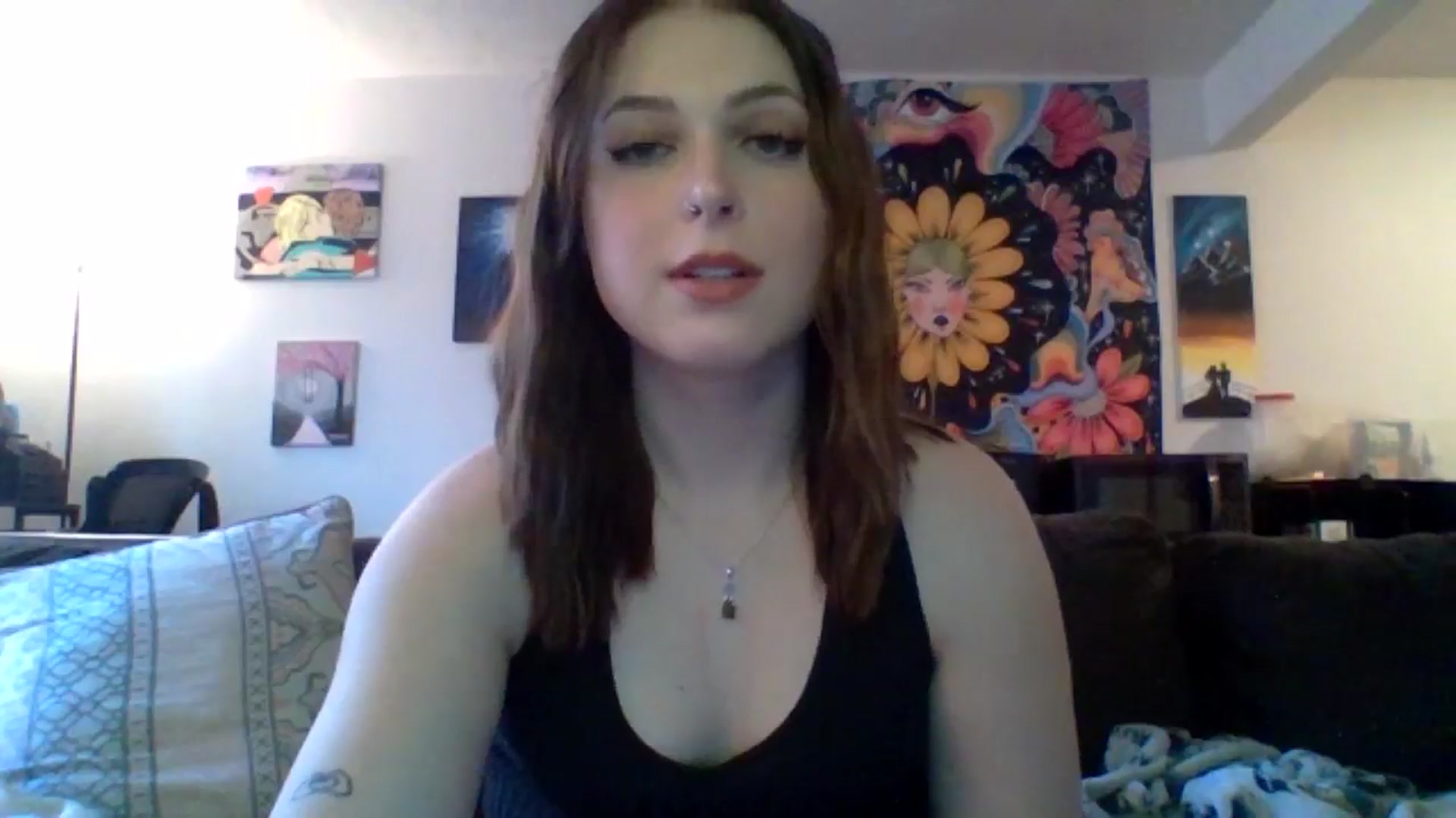 Gallery image thumbnail from AuroraLightz's myfreecams stream on, 12/17/2024, 18:03 image 19 of 20