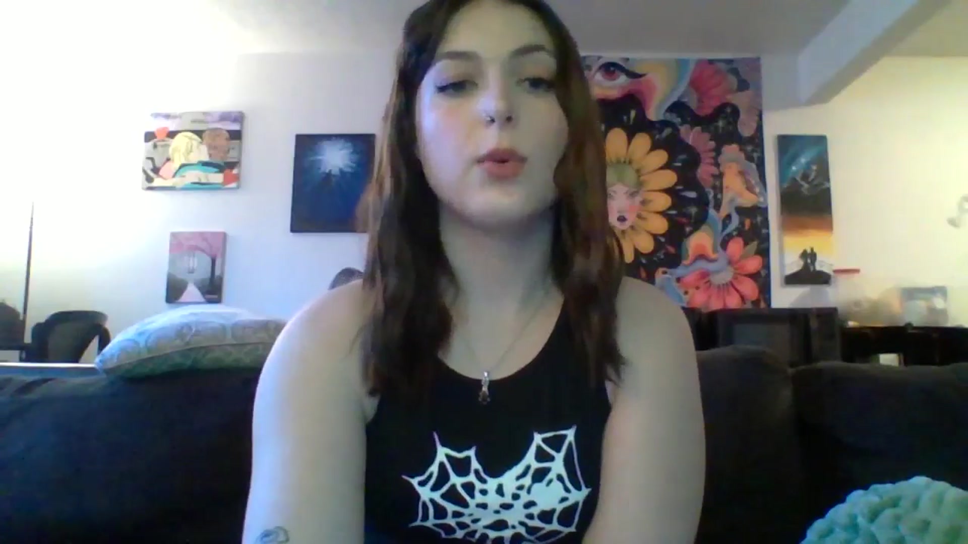 Gallery image thumbnail from AuroraLightz's myfreecams stream on, 12/30/2024, 19:58 image 16 of 20