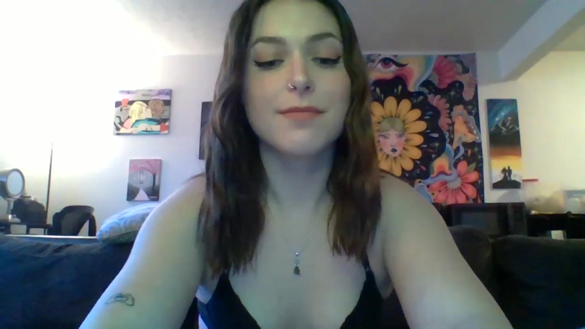 Gallery image thumbnail from AuroraLightz's myfreecams stream on, 12/30/2024, 20:56 image 15 of 20