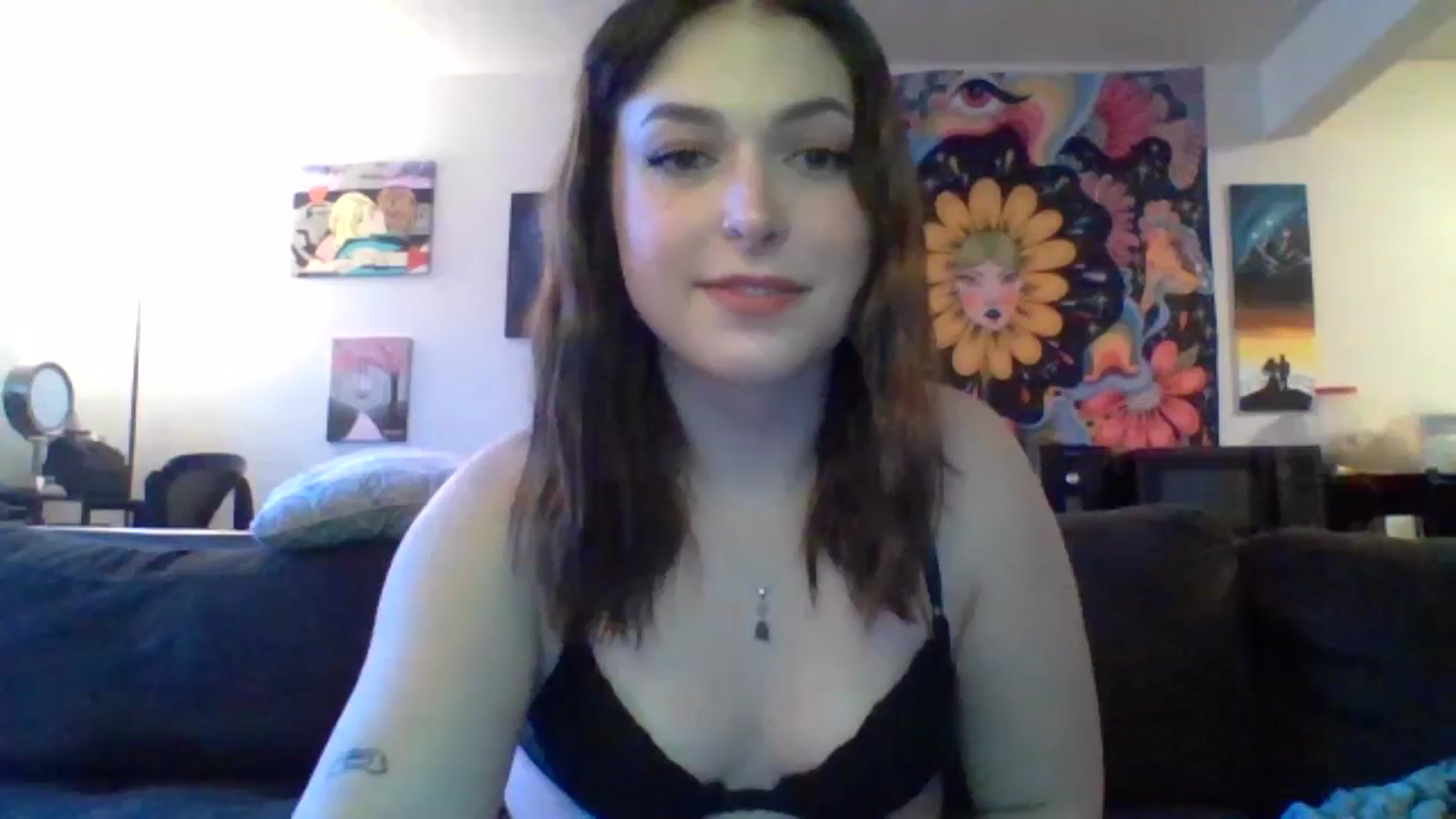 Gallery image thumbnail from AuroraLightz's myfreecams stream on, 12/30/2024, 20:56 image 6 of 20