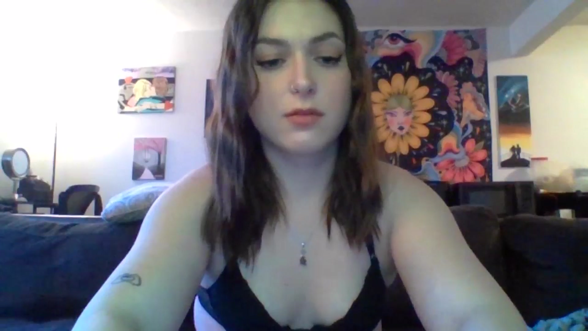 Gallery image thumbnail from AuroraLightz's myfreecams stream on, 12/30/2024, 20:56 image 10 of 20