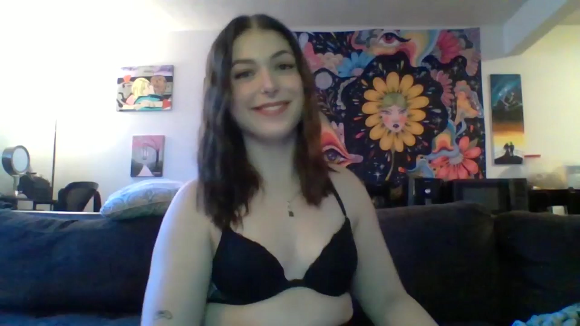 Gallery image thumbnail from AuroraLightz's myfreecams stream on, 12/30/2024, 20:56 image 14 of 20