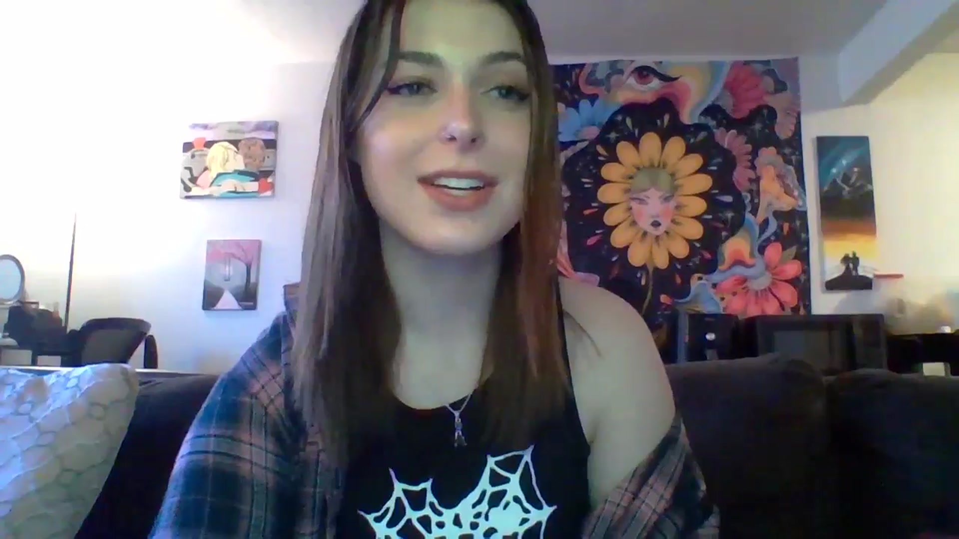 Gallery image thumbnail from AuroraLightz's myfreecams stream on, 01/14/2025, 21:01 image 15 of 20