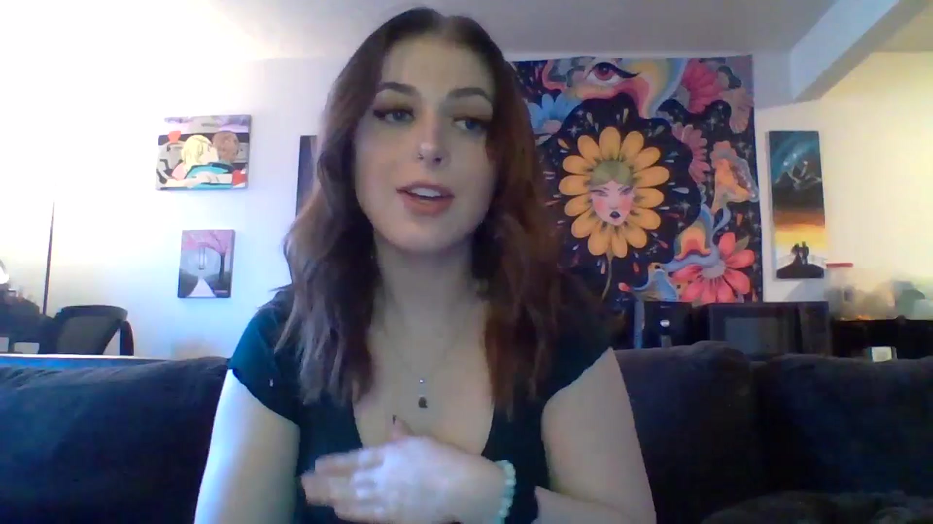 Gallery image thumbnail from AuroraLightz's myfreecams stream on, 01/29/2025, 21:37 image 11 of 20