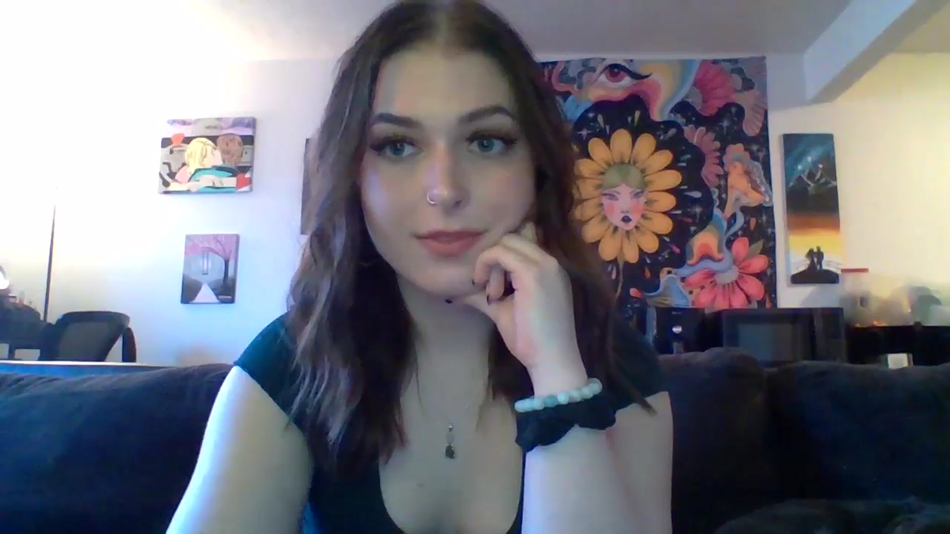 Gallery image thumbnail from AuroraLightz's myfreecams stream on, 01/29/2025, 21:37 image 2 of 20