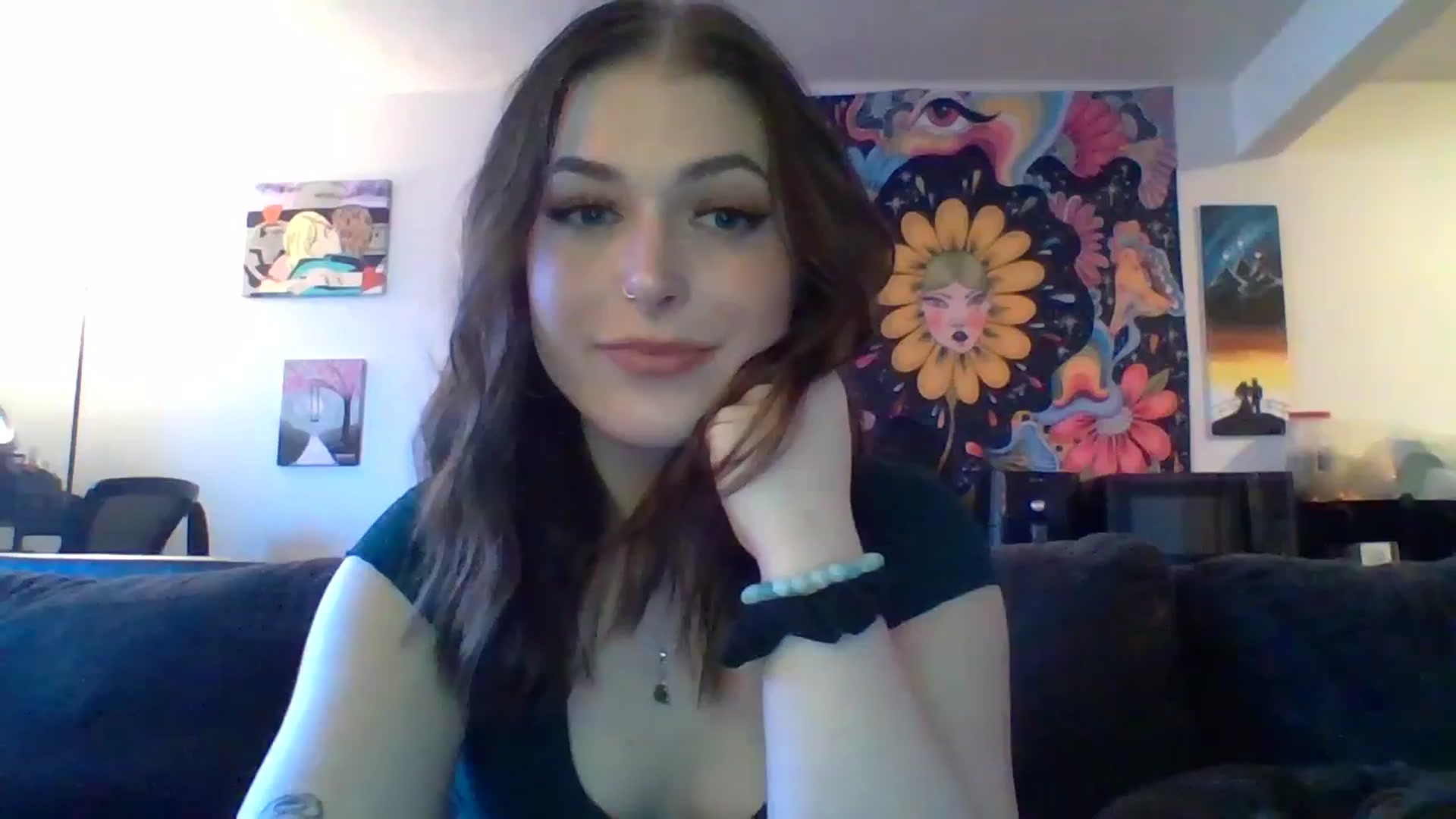 Gallery image thumbnail from AuroraLightz's myfreecams stream on, 01/29/2025, 21:37 image 1 of 20
