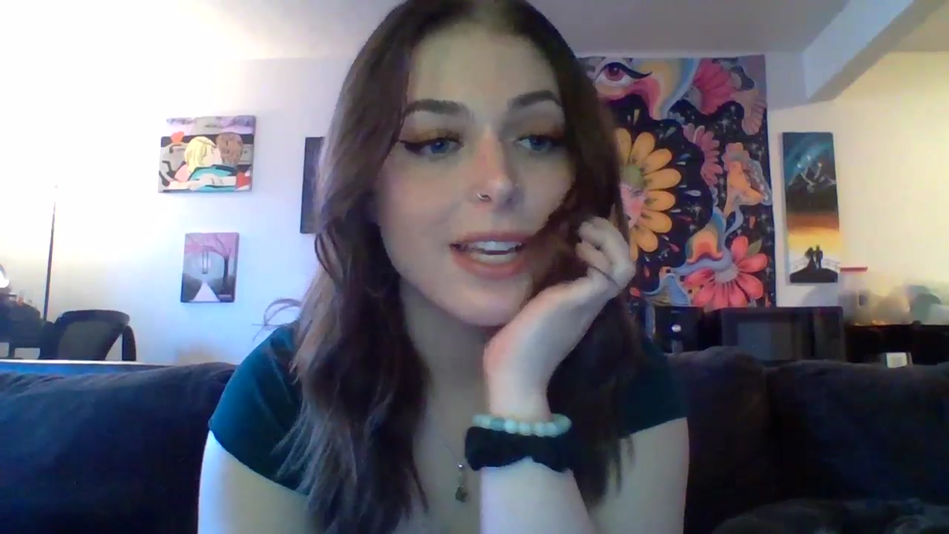 Gallery image thumbnail from AuroraLightz's myfreecams stream on, 01/29/2025, 21:37 image 12 of 20