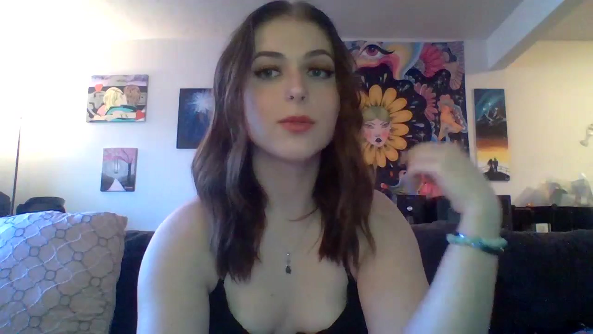 Gallery image thumbnail from AuroraLightz's myfreecams stream on, 01/31/2025, 20:24 image 18 of 20