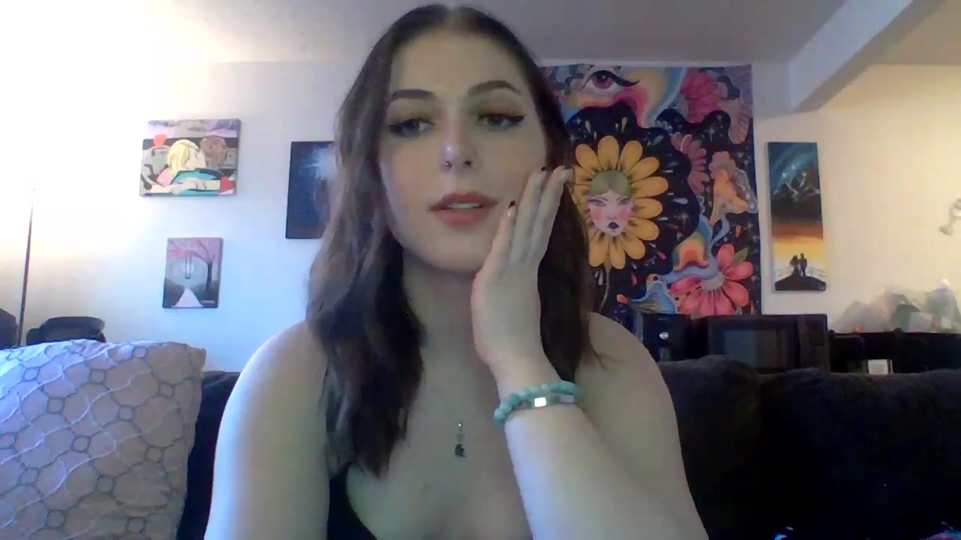 Gallery image thumbnail from AuroraLightz's myfreecams stream on, 01/31/2025, 20:24 image 12 of 20
