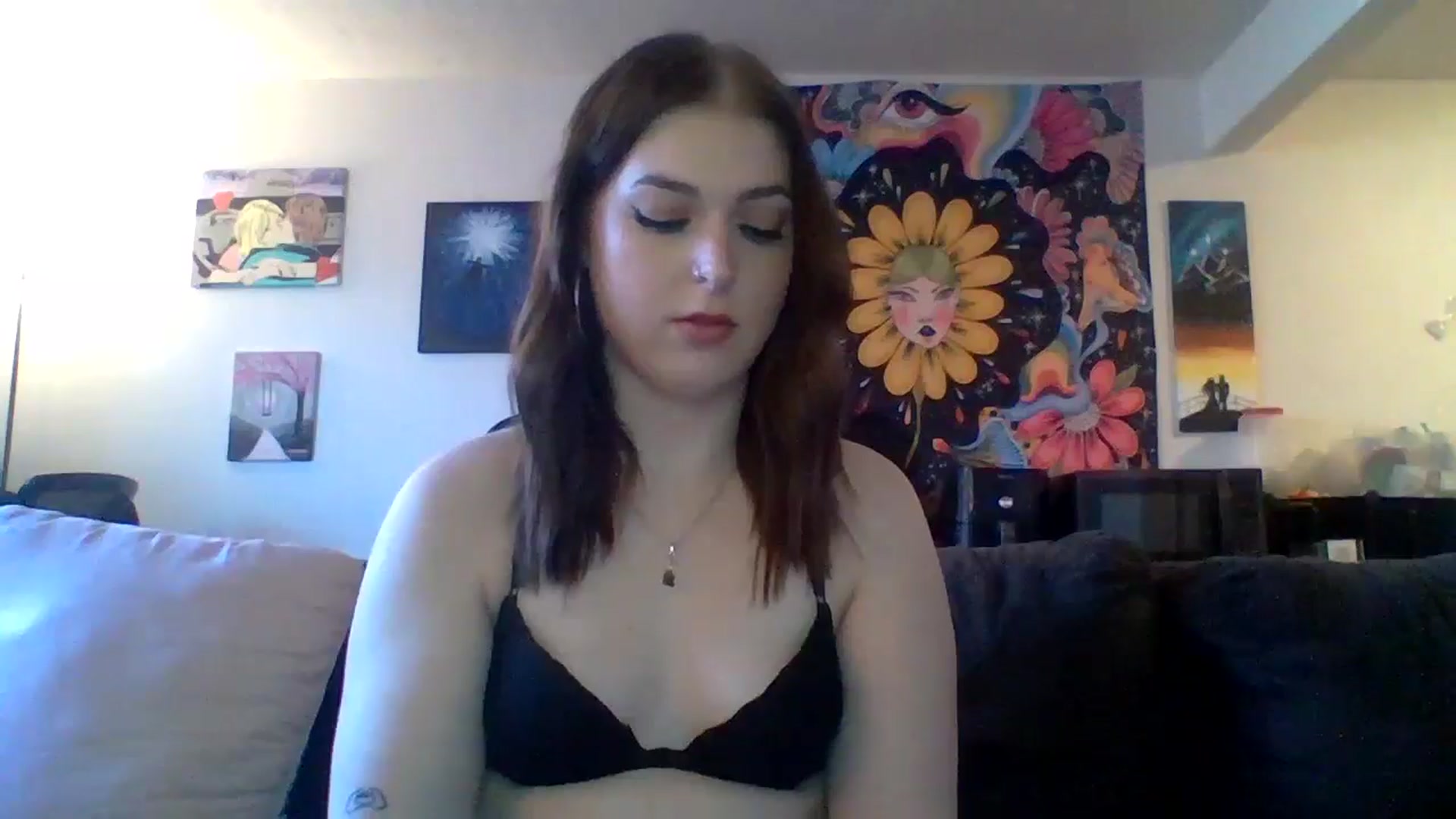 Gallery image thumbnail from AuroraLightz's myfreecams stream on, 02/05/2025, 21:00 image 16 of 20