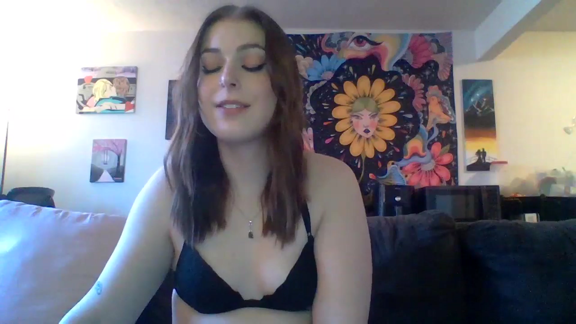 Gallery image thumbnail from AuroraLightz's myfreecams stream on, 02/05/2025, 21:00 image 15 of 20