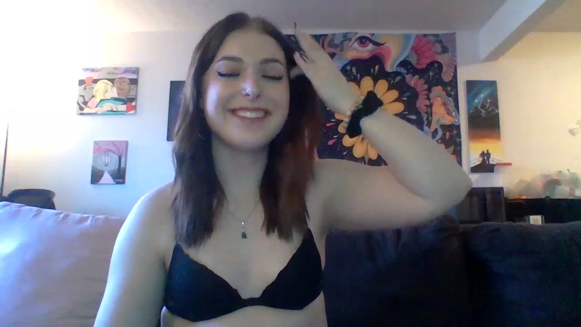 Gallery image thumbnail from AuroraLightz's myfreecams stream on, 02/05/2025, 21:00 image 17 of 20