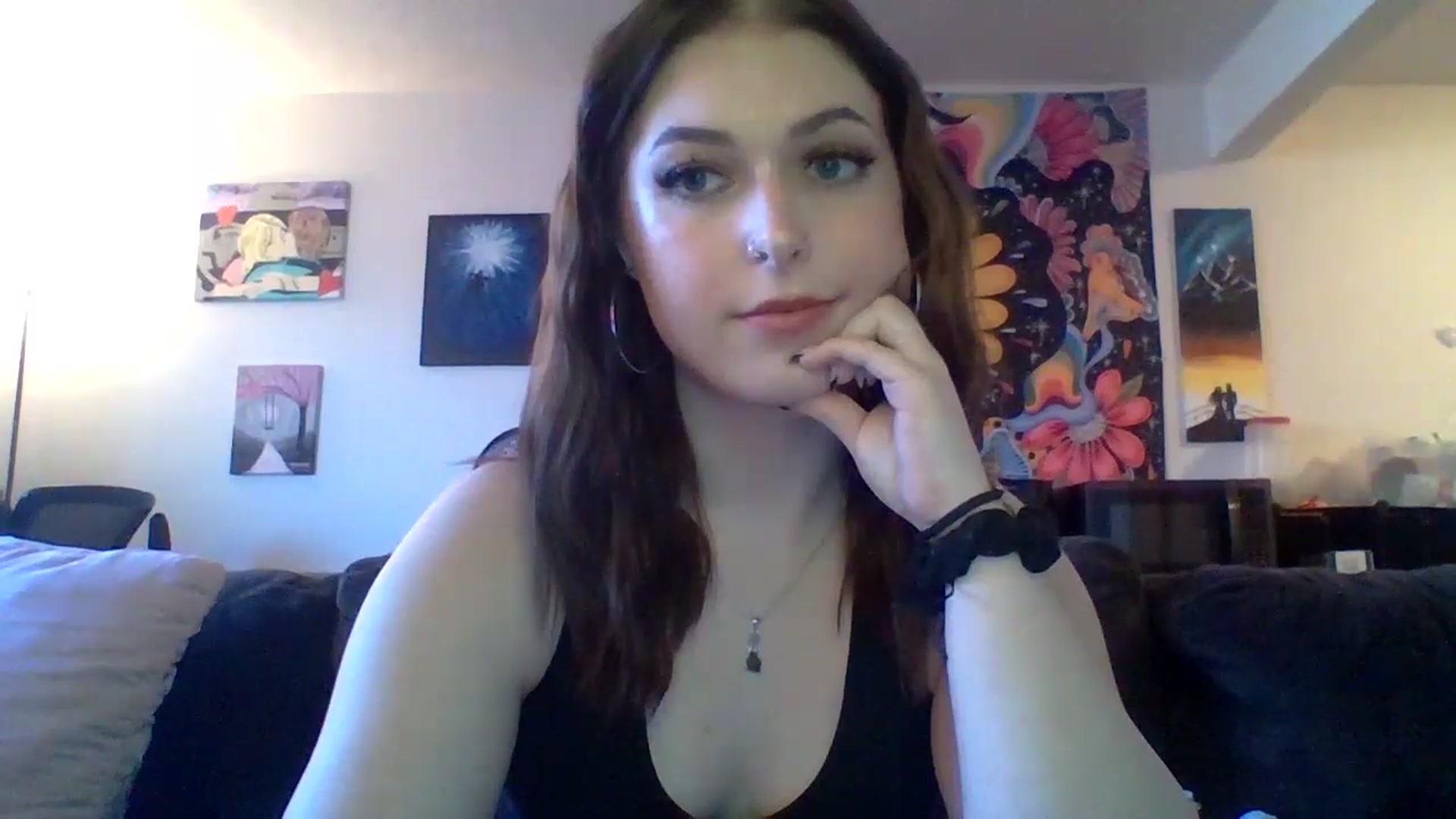 Gallery image thumbnail from AuroraLightz's myfreecams stream on, 02/06/2025, 19:07 image 16 of 20