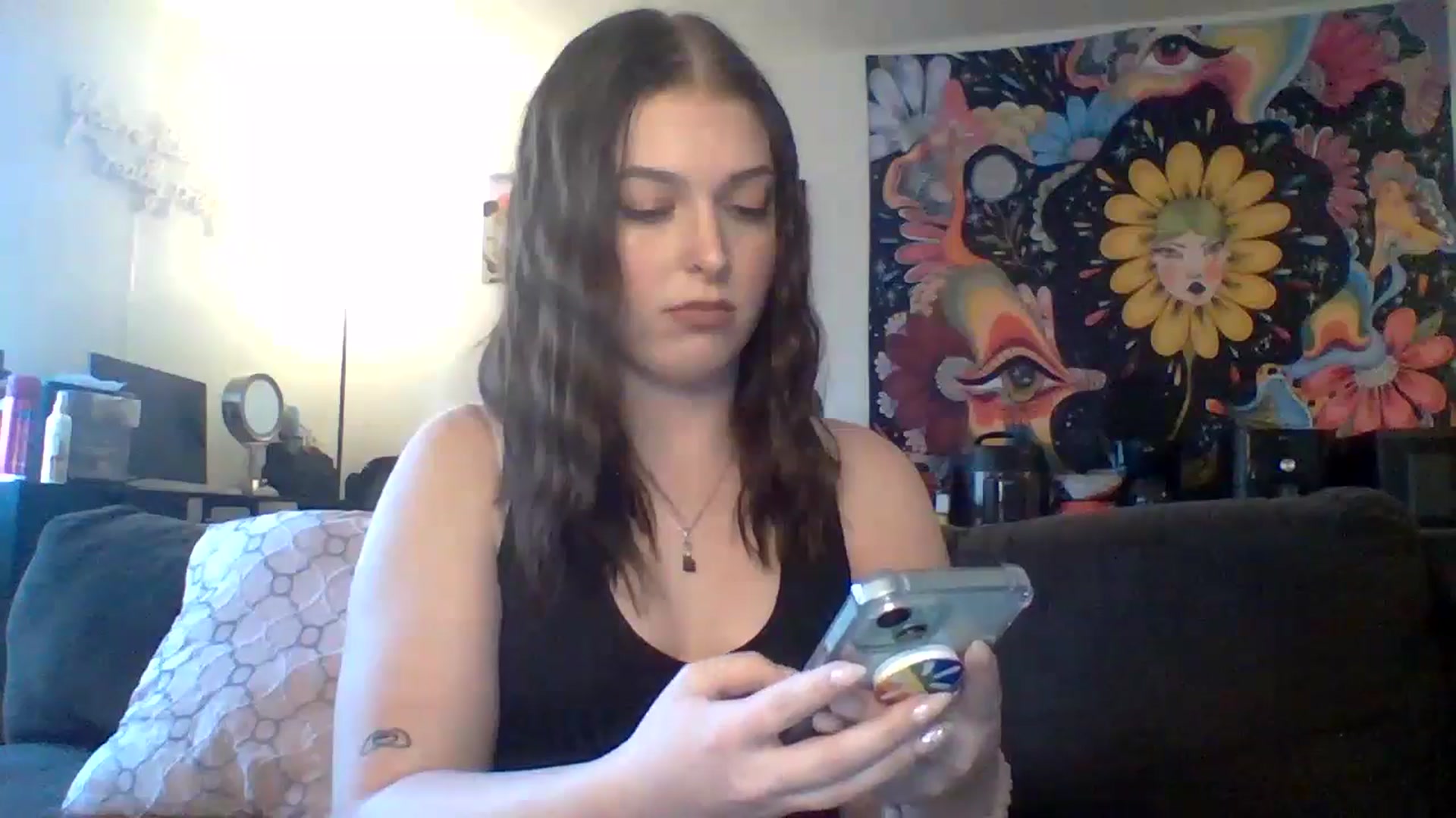 Gallery image thumbnail from AuroraLightz's myfreecams stream on, 03/14/2025, 21:13 image 17 of 20