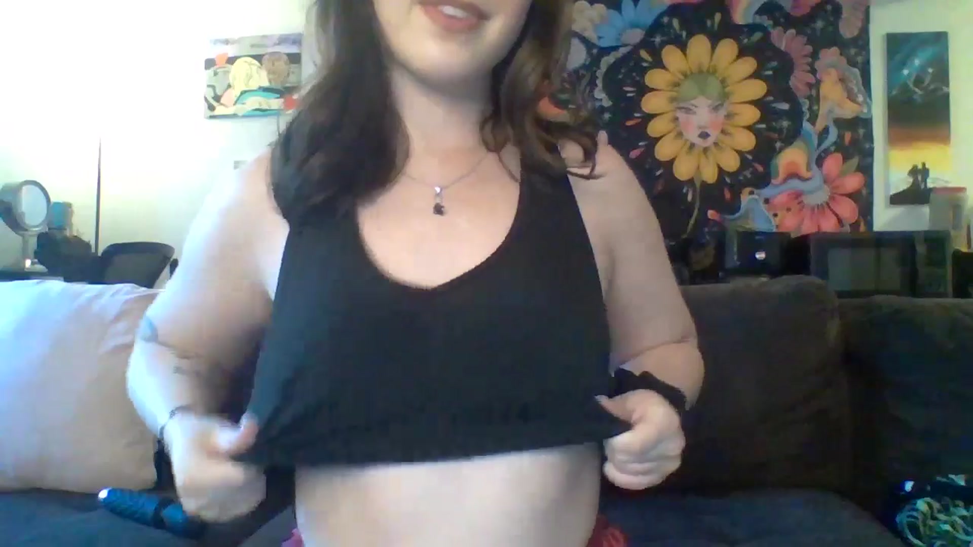 Gallery image thumbnail from AuroraLightz's myfreecams stream on, 03/26/2025, 21:33 image 2 of 20