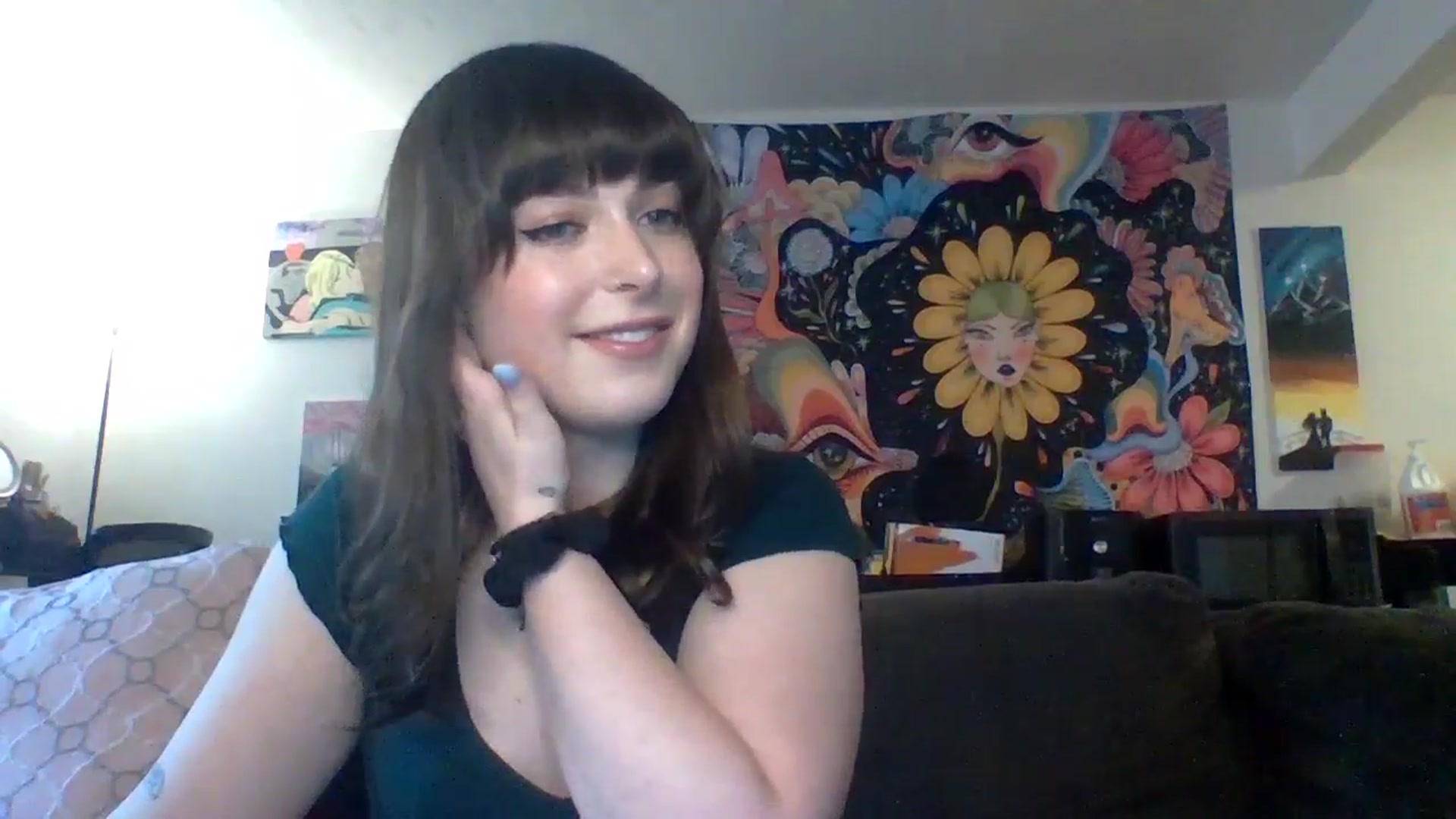 Gallery image thumbnail from AuroraLightz's myfreecams stream on, 04/02/2025, 20:44 image 16 of 20
