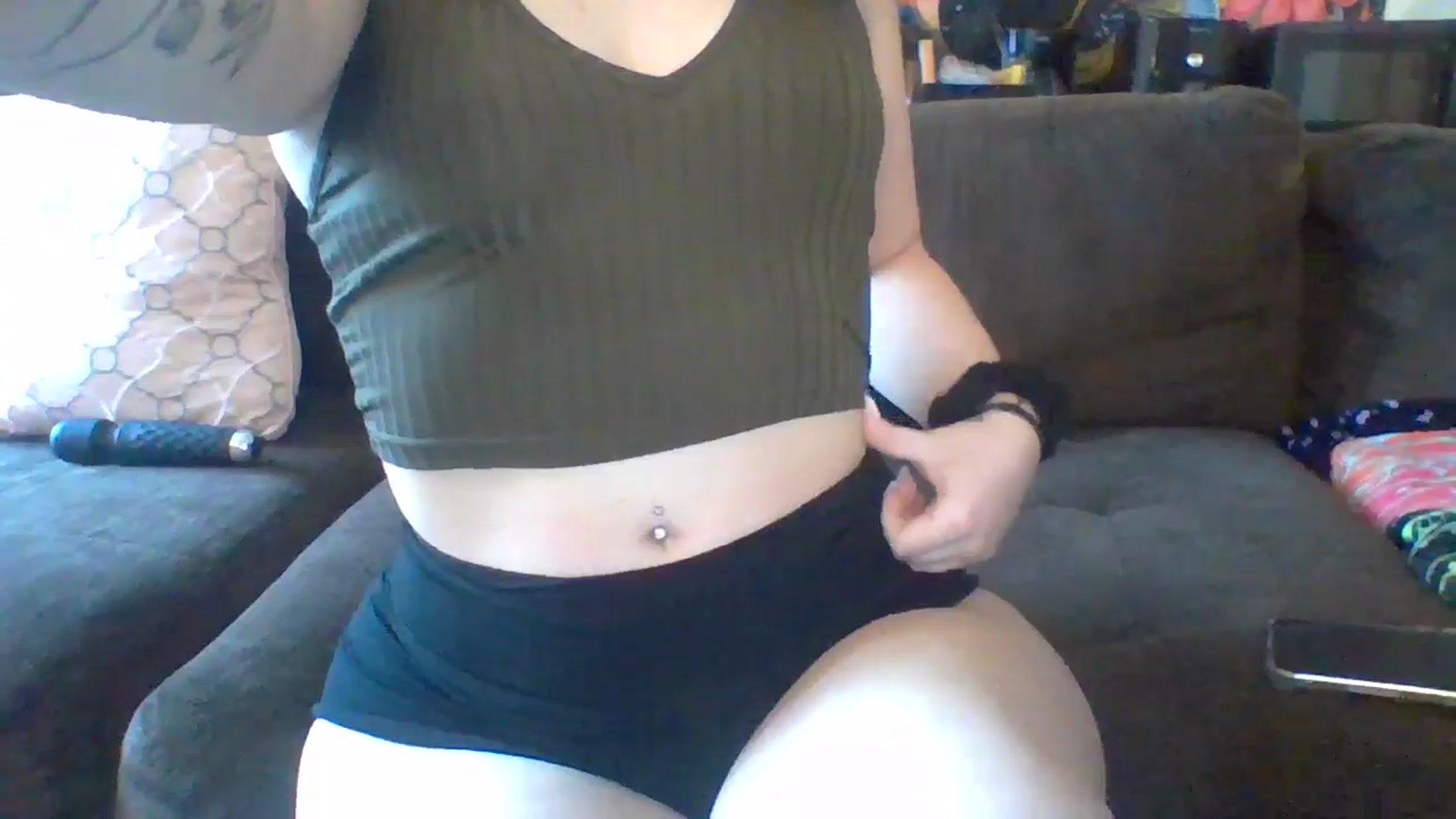 Gallery image thumbnail from AuroraLightz's myfreecams stream on, 04/03/2025, 18:30 image 10 of 20