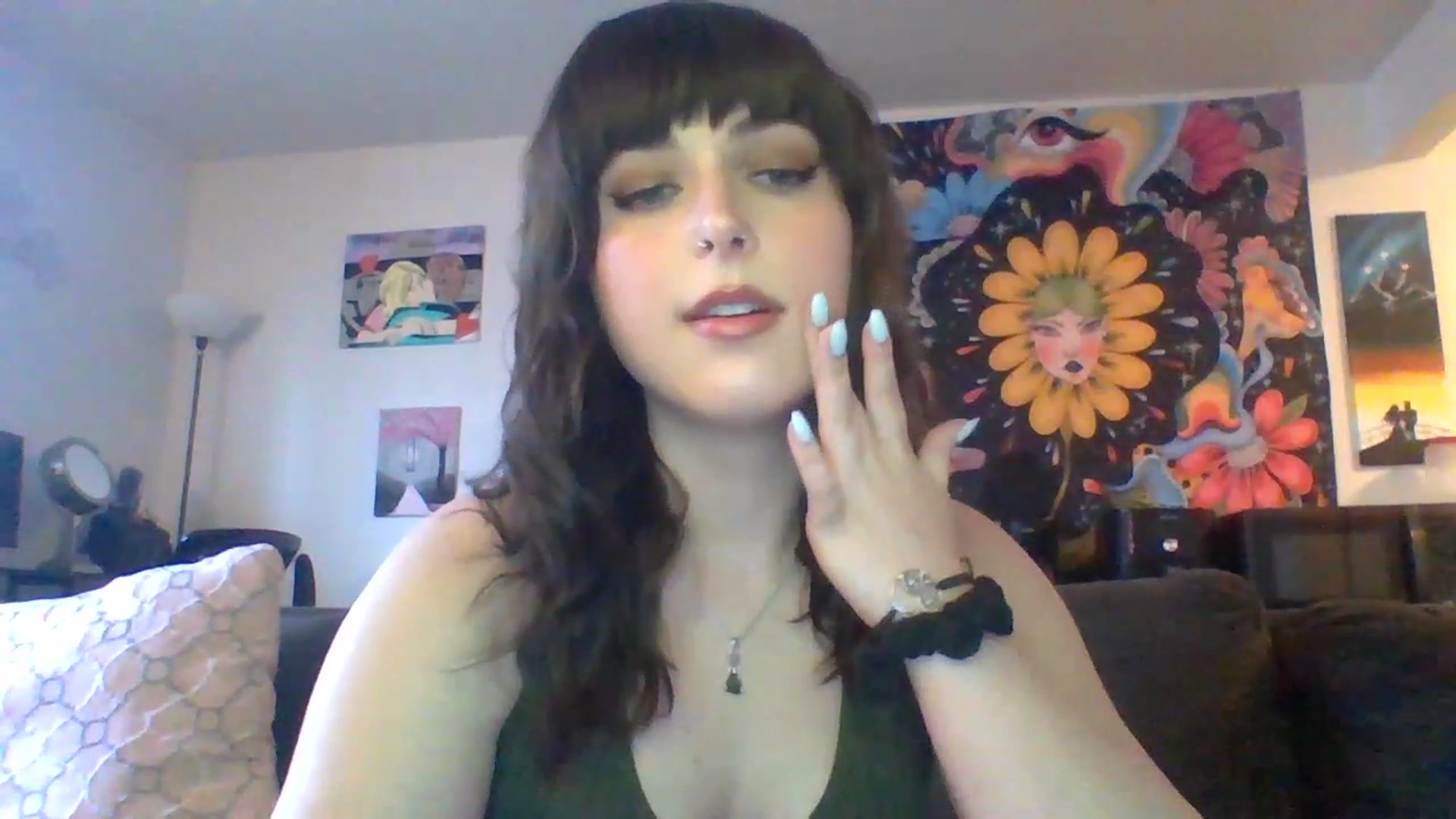 Gallery image thumbnail from AuroraLightz's myfreecams stream on, 04/06/2025, 17:53 image 15 of 20