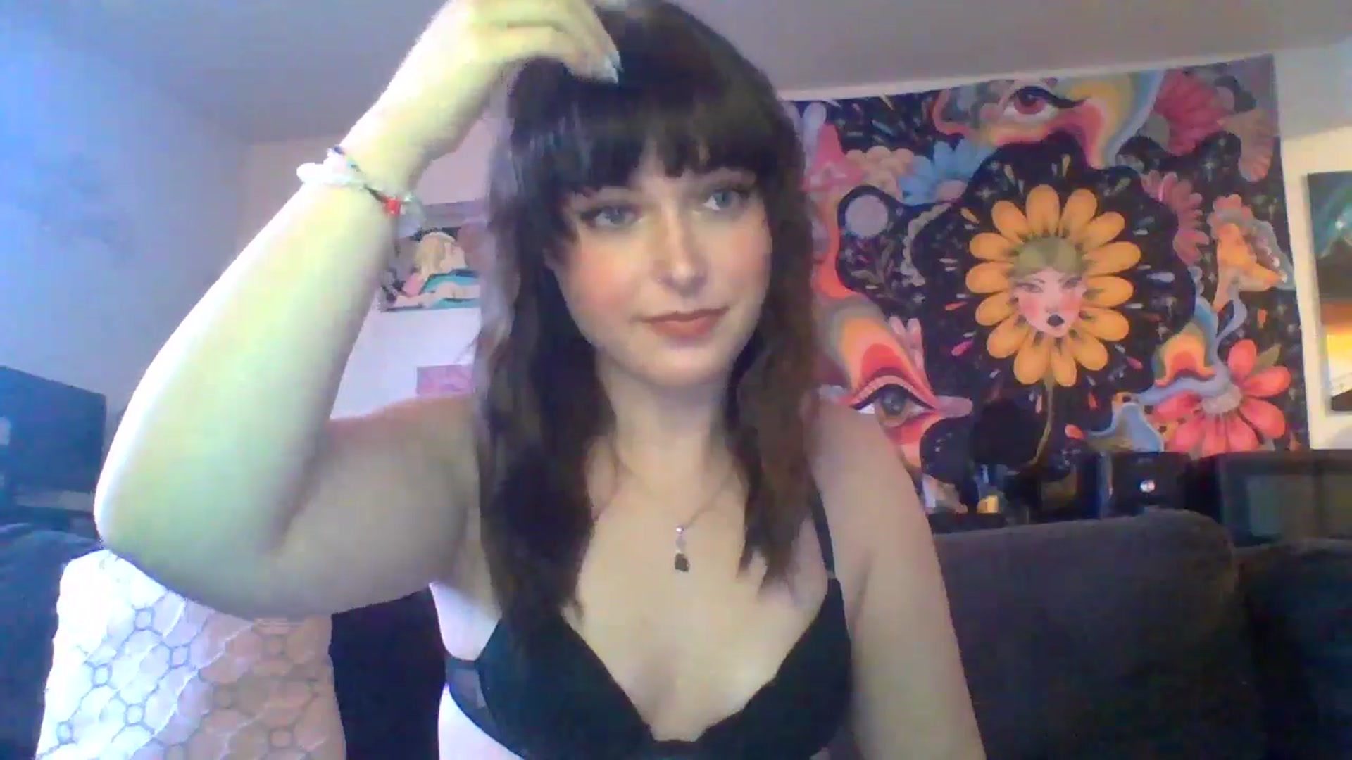 Gallery image thumbnail from AuroraLightz's myfreecams stream on, 04/07/2025, 17:13 image 18 of 20