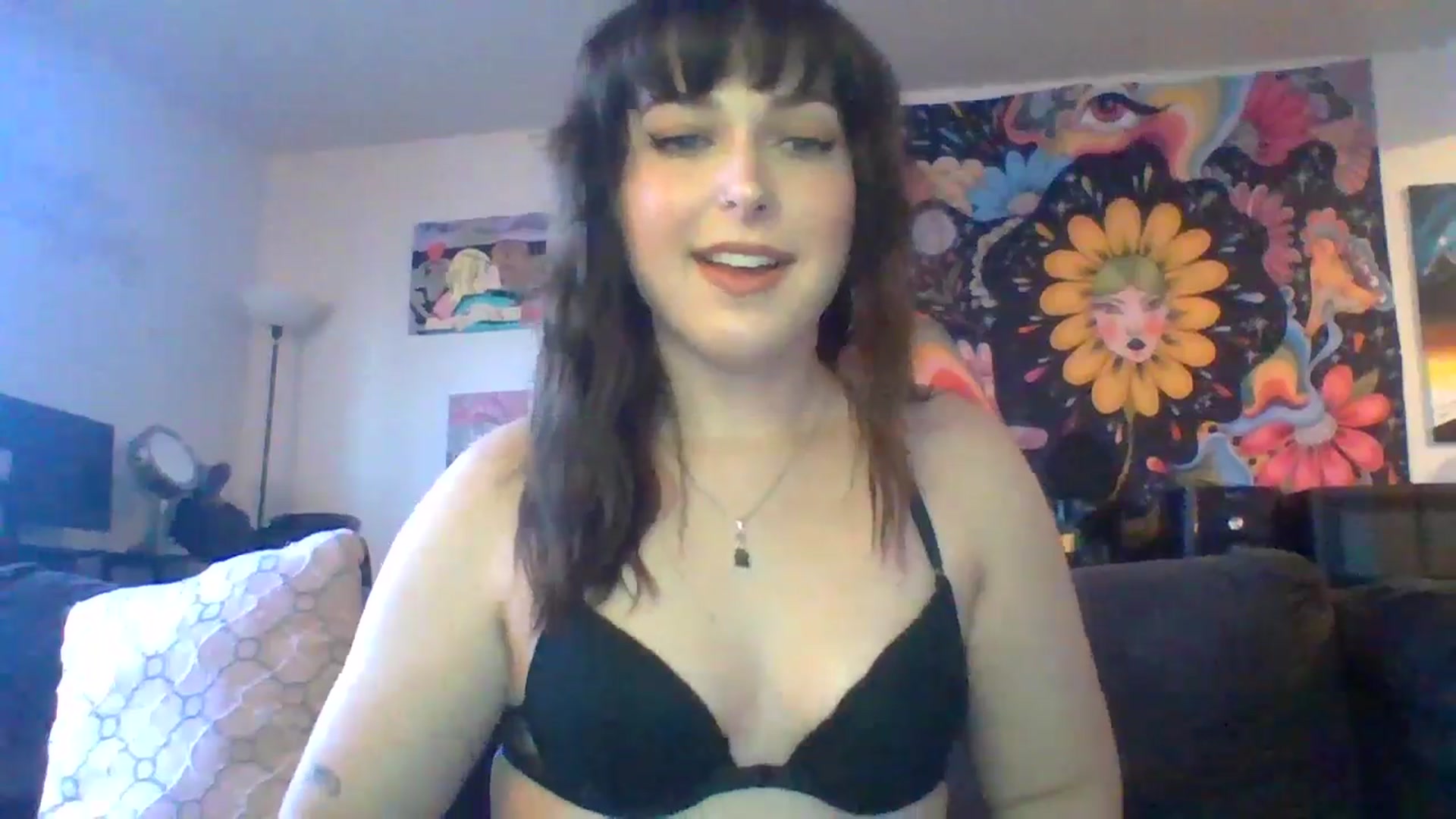 Gallery image thumbnail from AuroraLightz's myfreecams stream on, 04/07/2025, 17:13 image 10 of 20