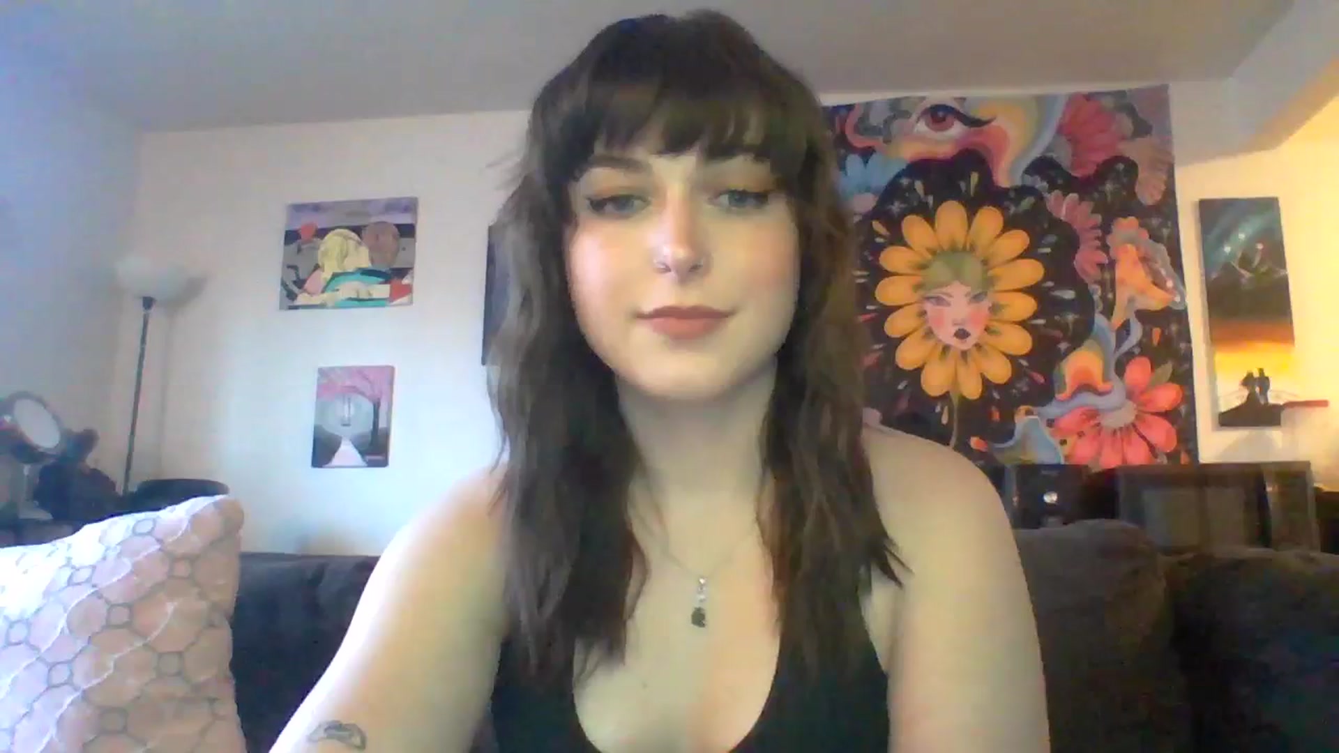 Gallery image thumbnail from AuroraLightz's myfreecams stream on, 04/07/2025, 22:34 image 16 of 20