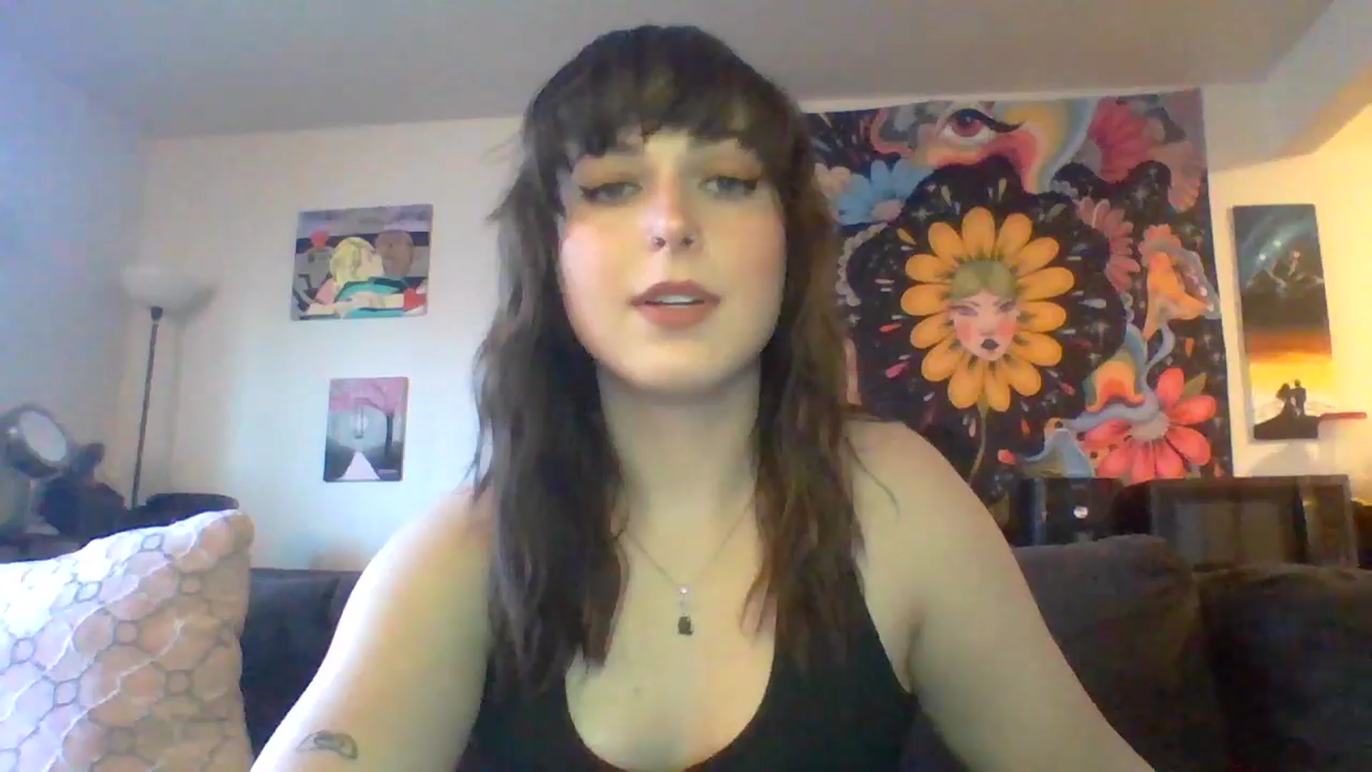 Gallery image thumbnail from AuroraLightz's myfreecams stream on, 04/07/2025, 22:34 image 4 of 20