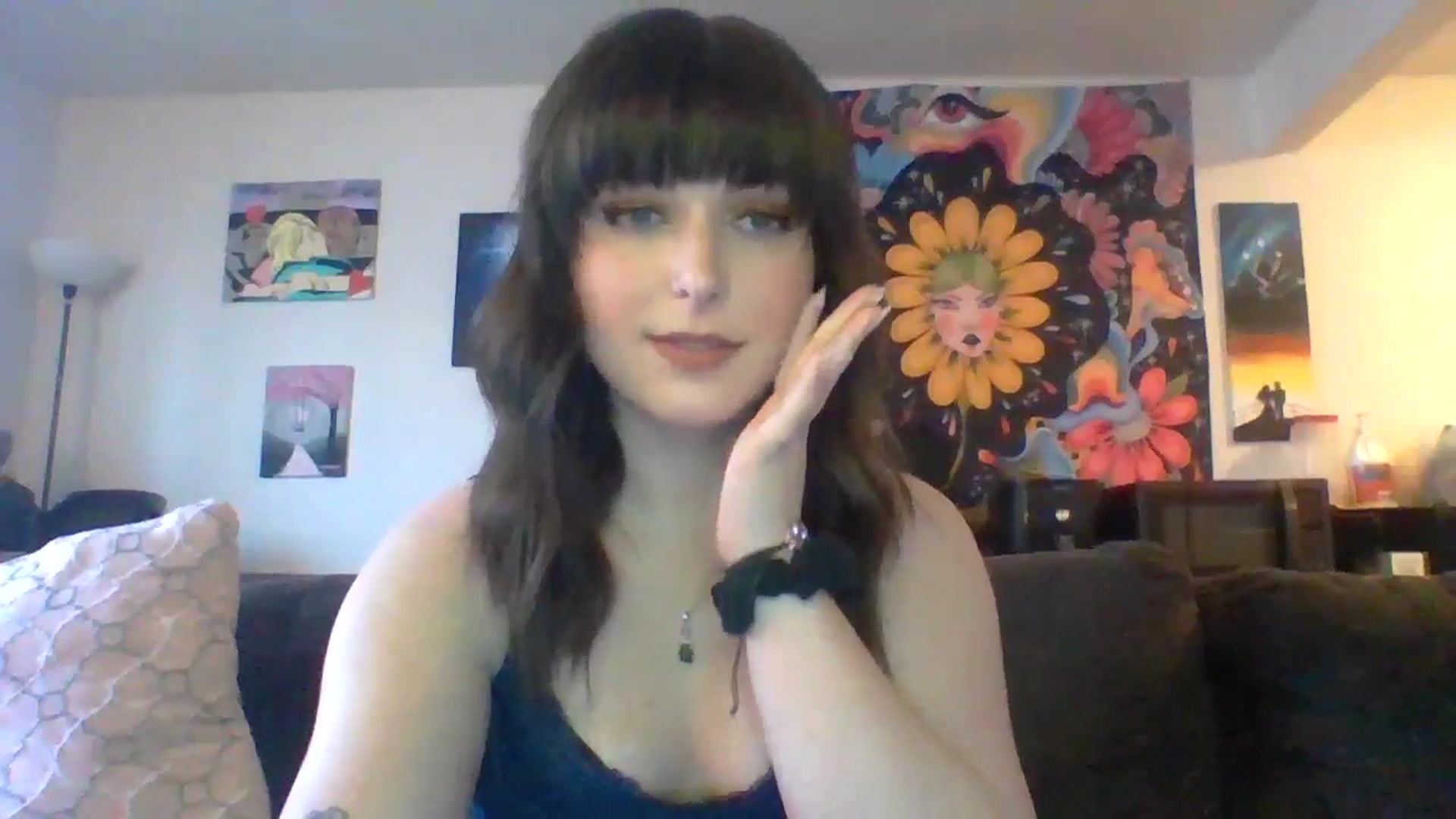 Gallery image thumbnail from AuroraLightz's myfreecams stream on, 04/09/2025, 20:41 image 7 of 20