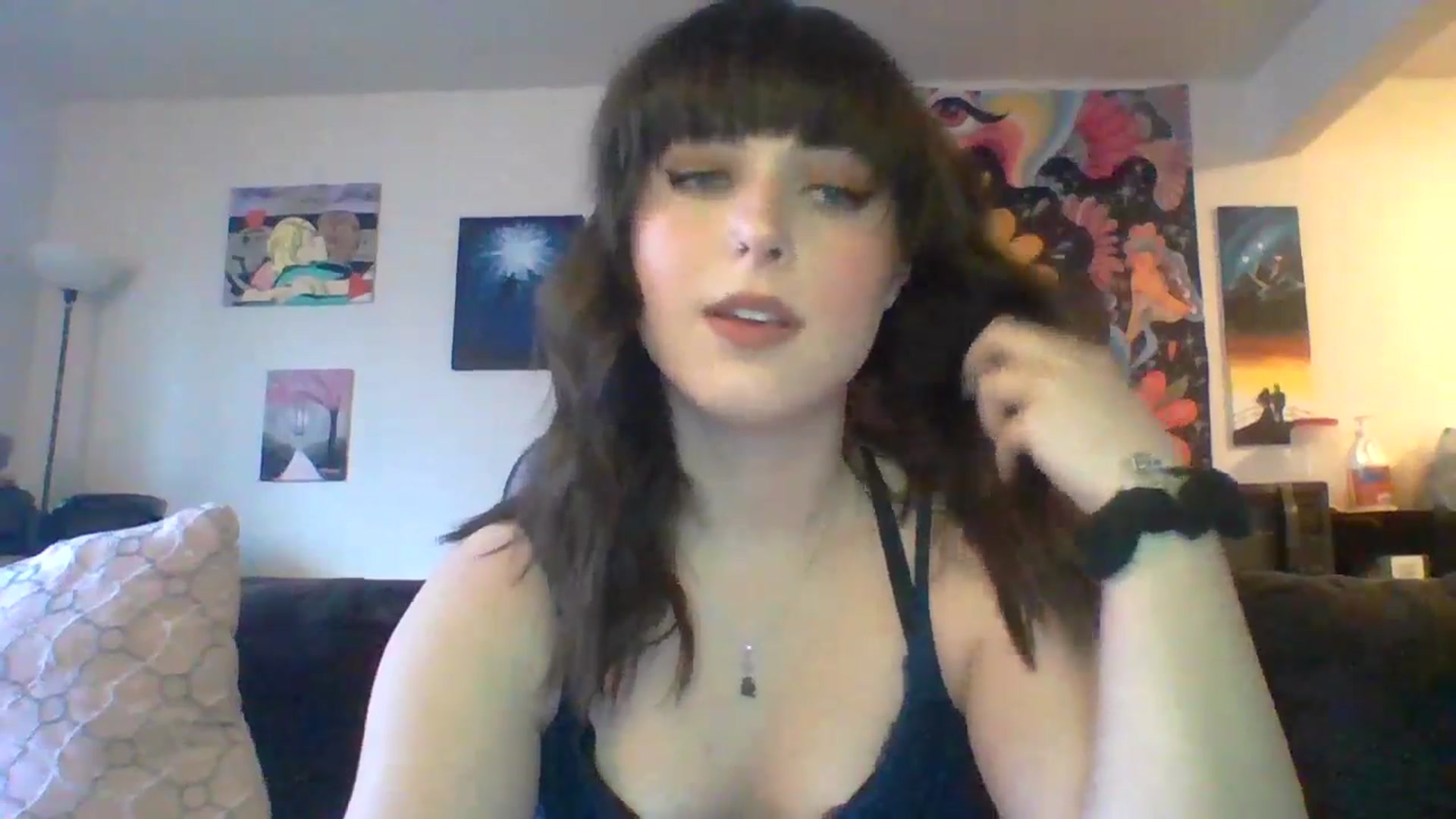 Gallery image thumbnail from AuroraLightz's myfreecams stream on, 04/09/2025, 20:41 image 17 of 20