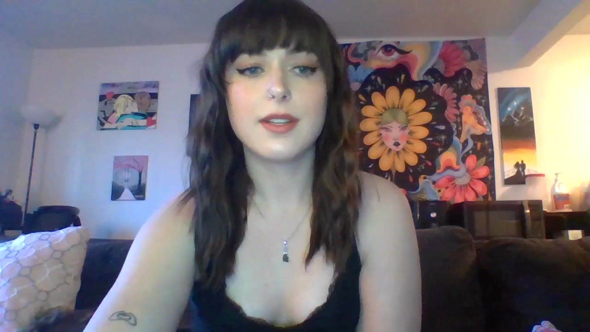 Gallery image thumbnail from AuroraLightz's myfreecams stream on, 04/10/2025, 15:27 image 2 of 20