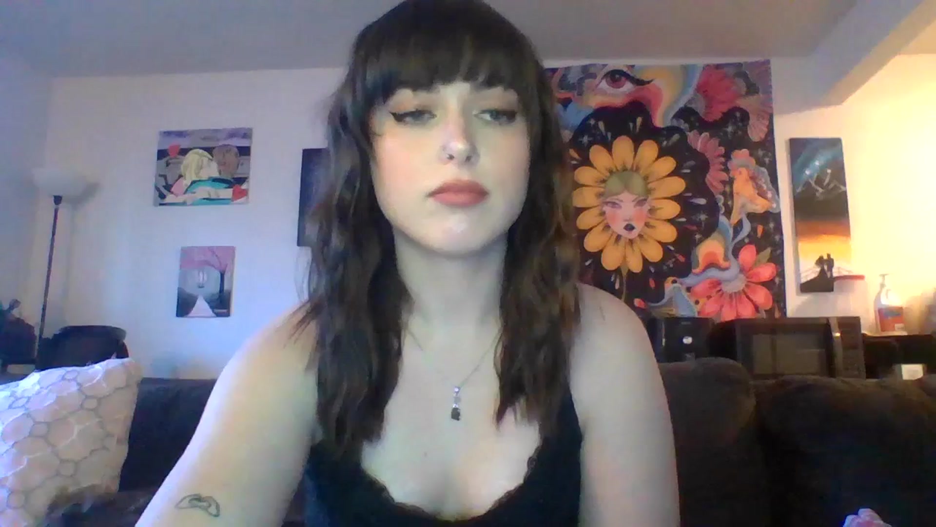 Gallery image thumbnail from AuroraLightz's myfreecams stream on, 04/10/2025, 15:27 image 5 of 20