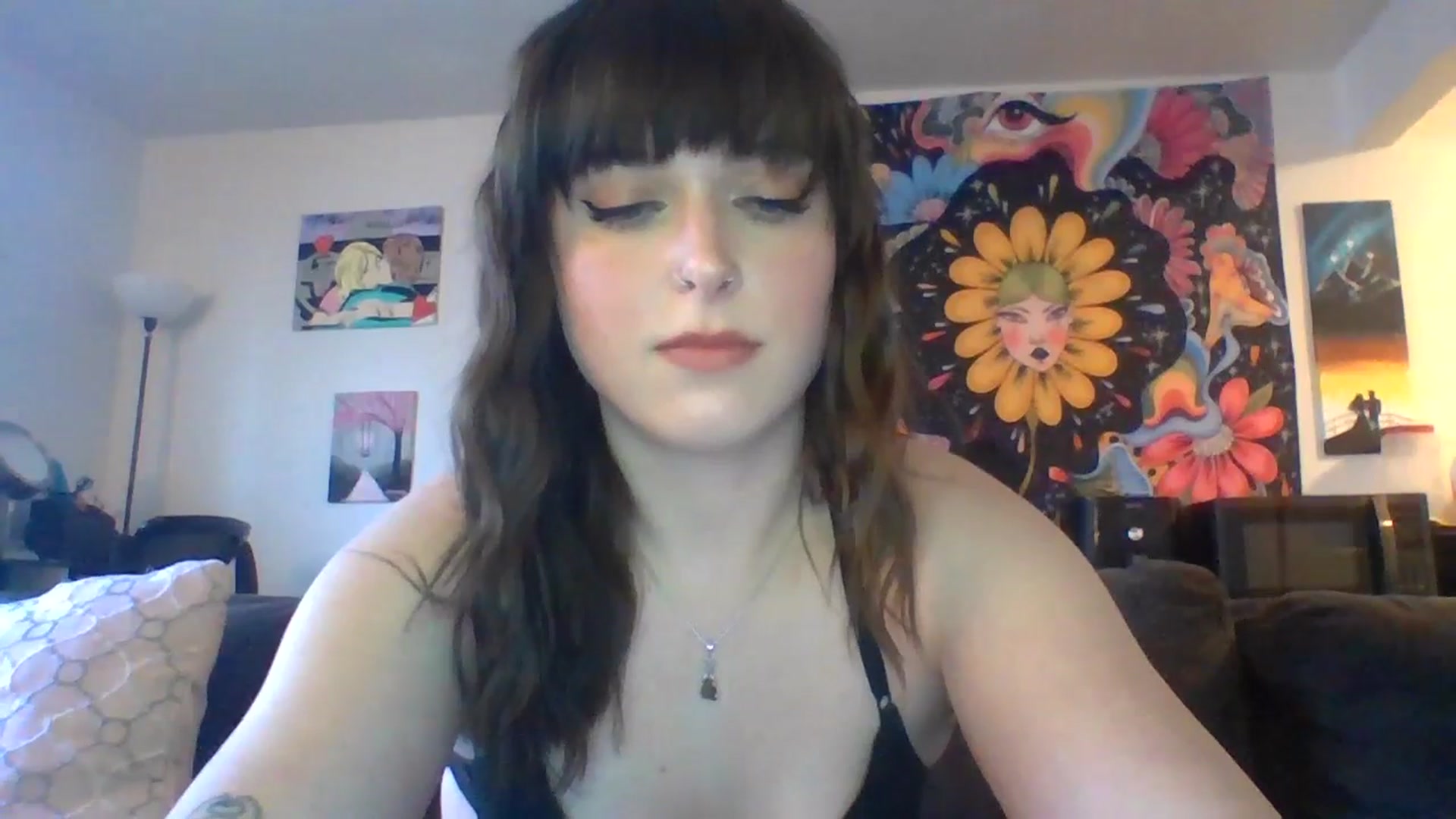 Gallery image thumbnail from AuroraLightz's myfreecams stream on, 04/10/2025, 18:40 image 15 of 20