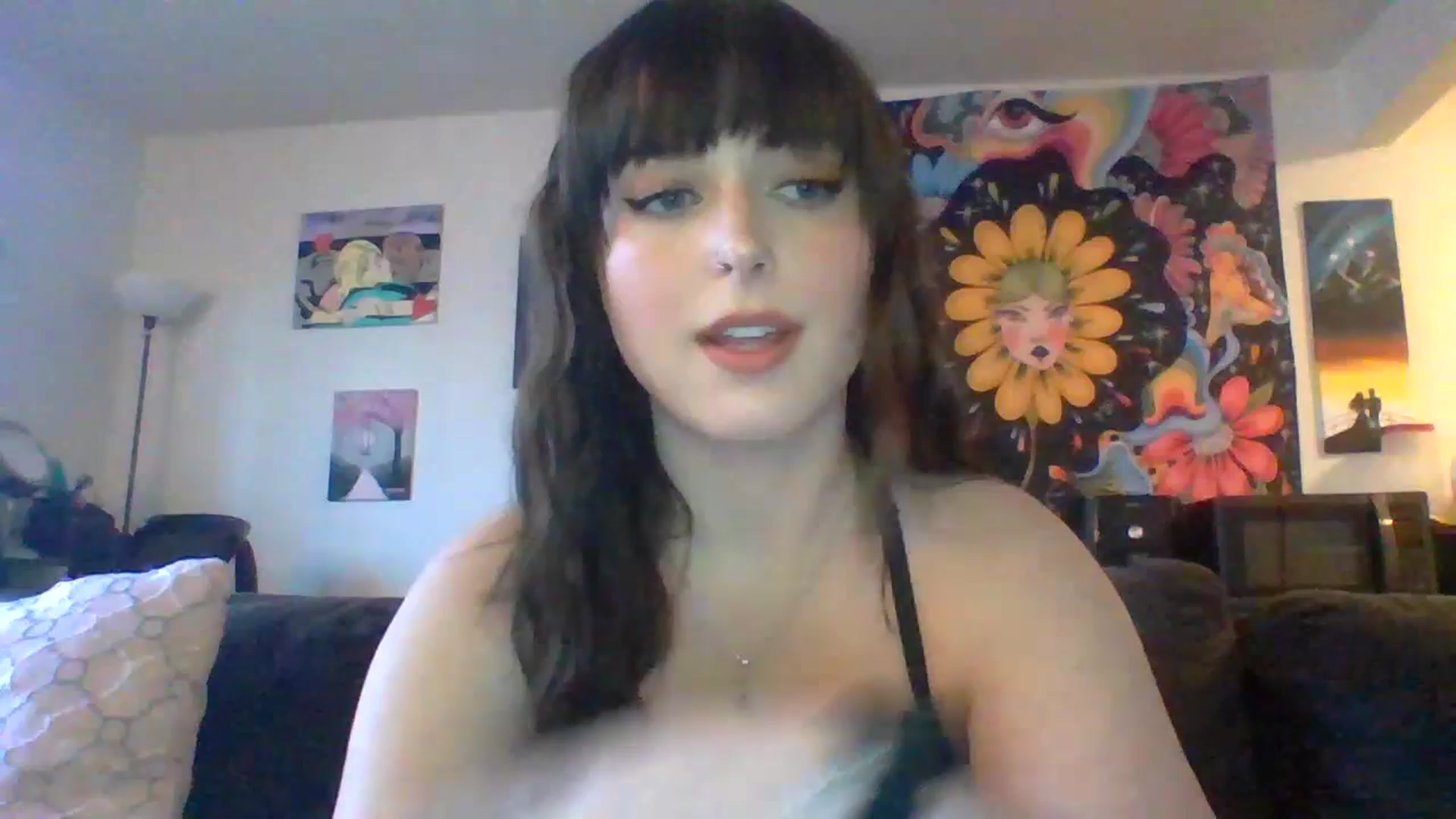 Gallery image thumbnail from AuroraLightz's myfreecams stream on, 04/10/2025, 18:40 image 1 of 20
