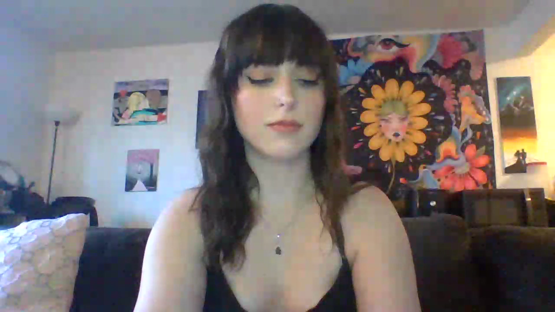 Gallery image thumbnail from AuroraLightz's myfreecams stream on, 04/10/2025, 18:40 image 2 of 20