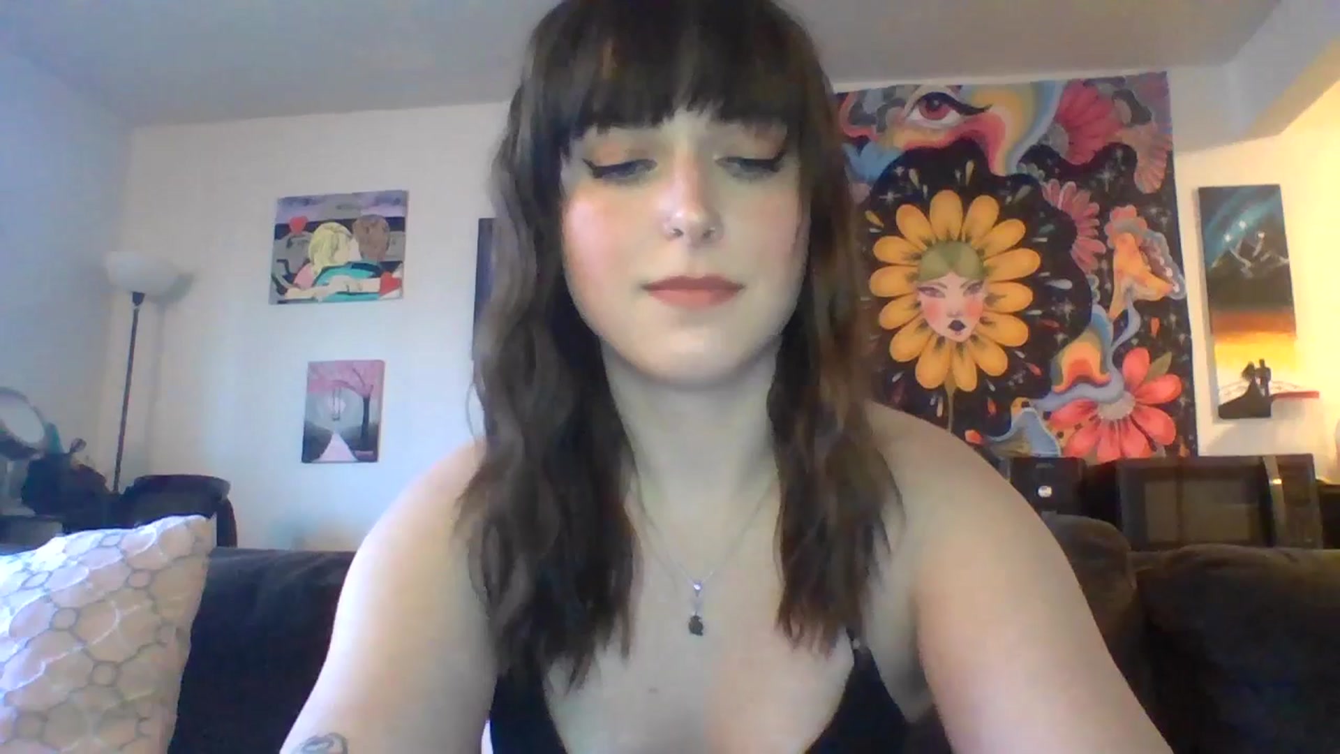 Gallery image thumbnail from AuroraLightz's myfreecams stream on, 04/10/2025, 18:40 image 7 of 20
