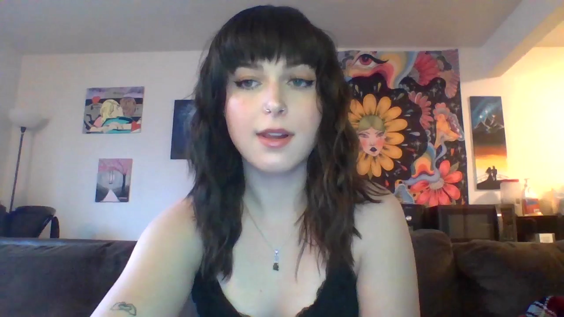 Gallery image thumbnail from AuroraLightz's myfreecams stream on, 04/18/2025, 15:30 image 11 of 20