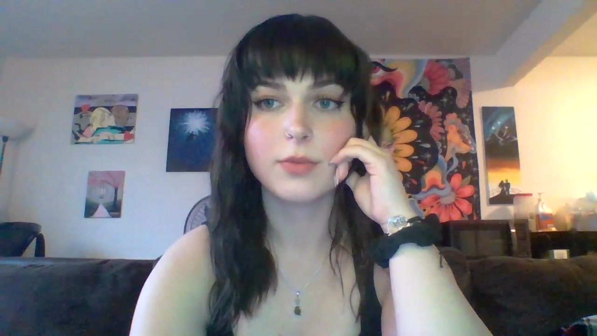 Gallery image thumbnail from AuroraLightz's myfreecams stream on, 04/18/2025, 23:21 image 18 of 20