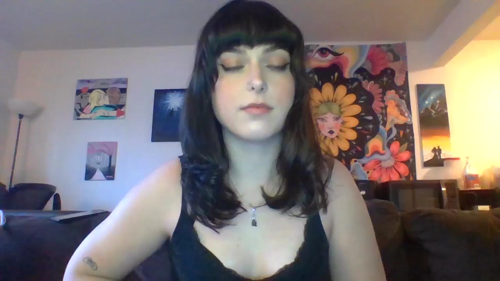 Gallery image thumbnail from AuroraLightz's myfreecams stream on, 04/19/2025, 16:02 image 1 of 20