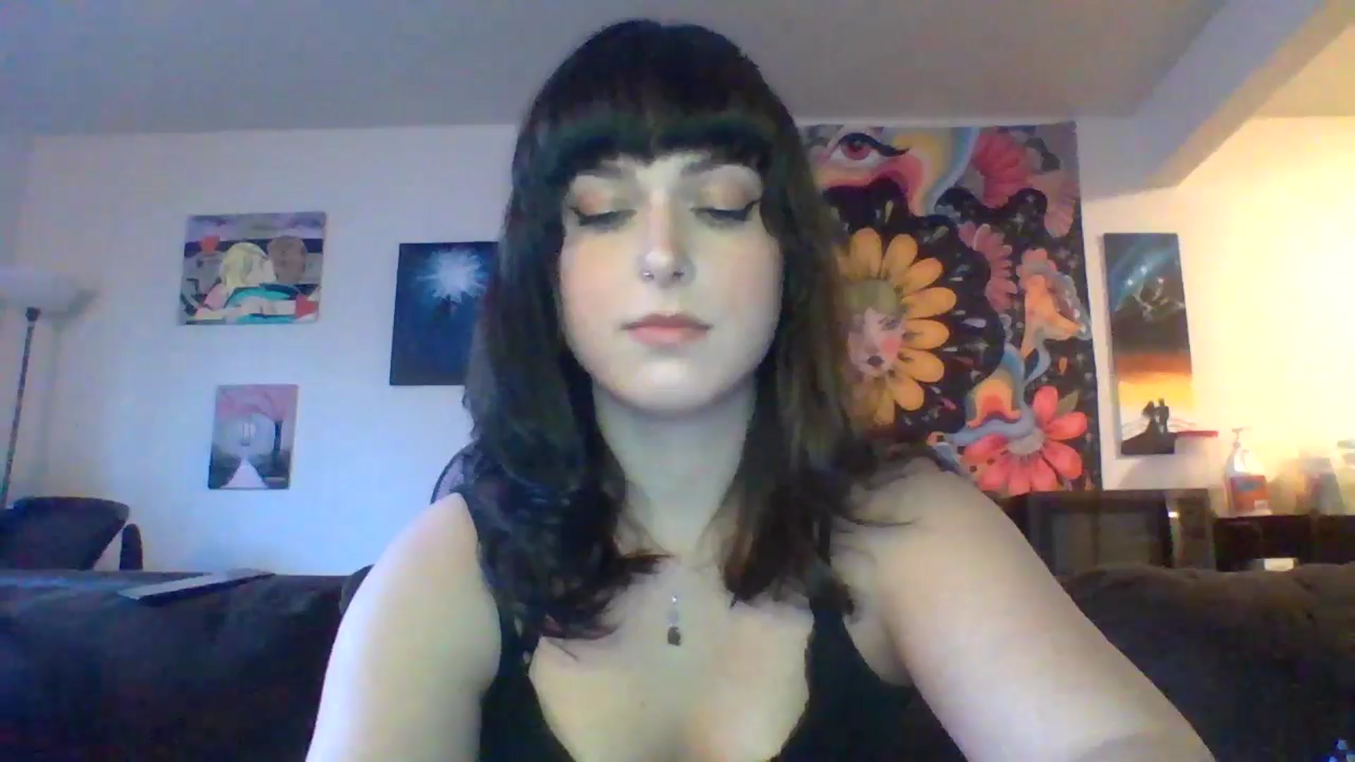 Gallery image thumbnail from AuroraLightz's myfreecams stream on, 04/19/2025, 16:02 image 18 of 20