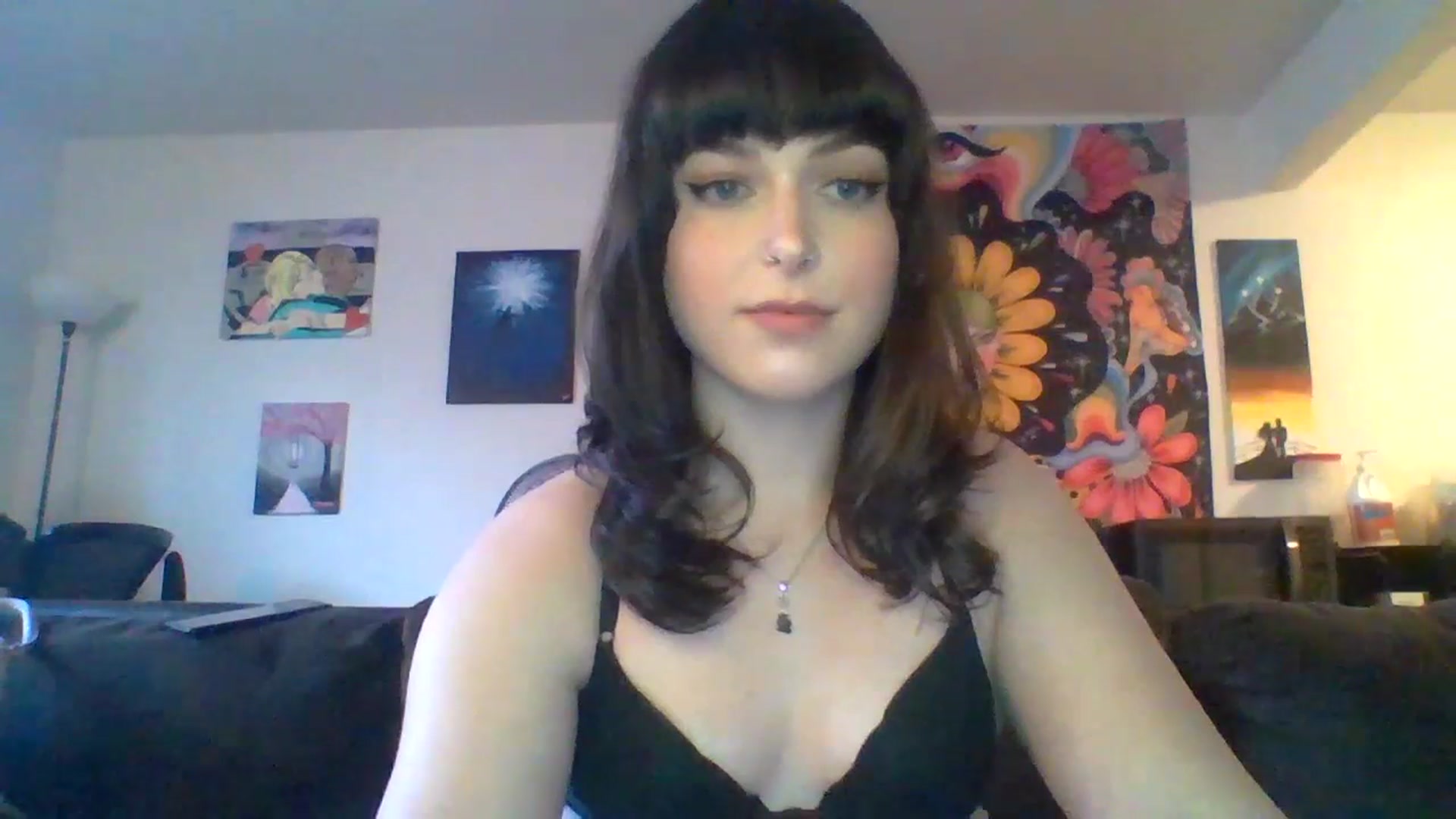 Gallery image thumbnail from AuroraLightz's myfreecams stream on, 04/19/2025, 16:30 image 20 of 20