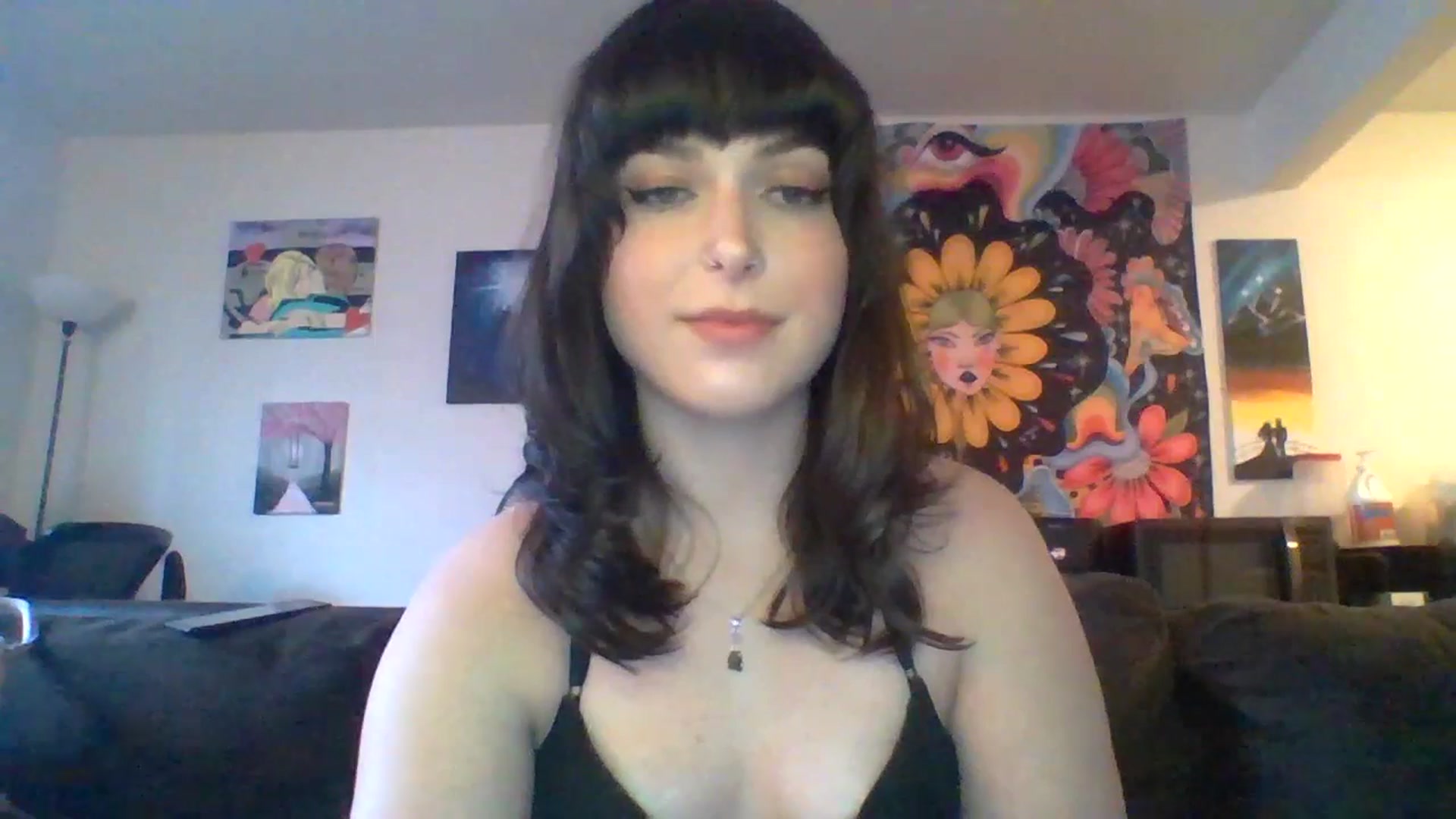 Gallery image thumbnail from AuroraLightz's myfreecams stream on, 04/19/2025, 16:30 image 13 of 20
