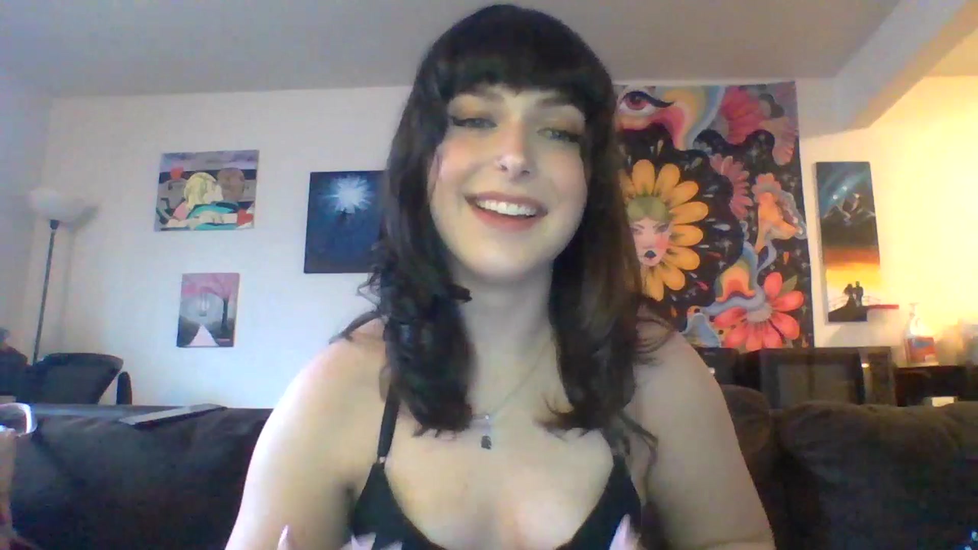 Gallery image thumbnail from AuroraLightz's myfreecams stream on, 04/19/2025, 16:56 image 7 of 20