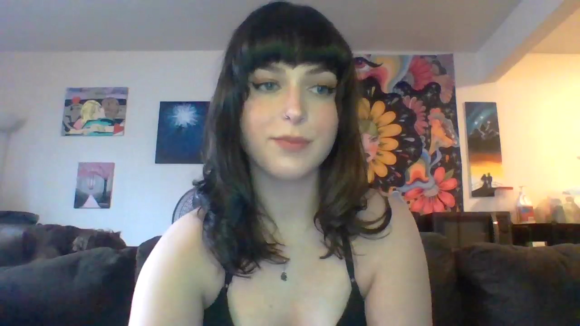 Gallery image thumbnail from AuroraLightz's myfreecams stream on, 04/19/2025, 18:20 image 5 of 20