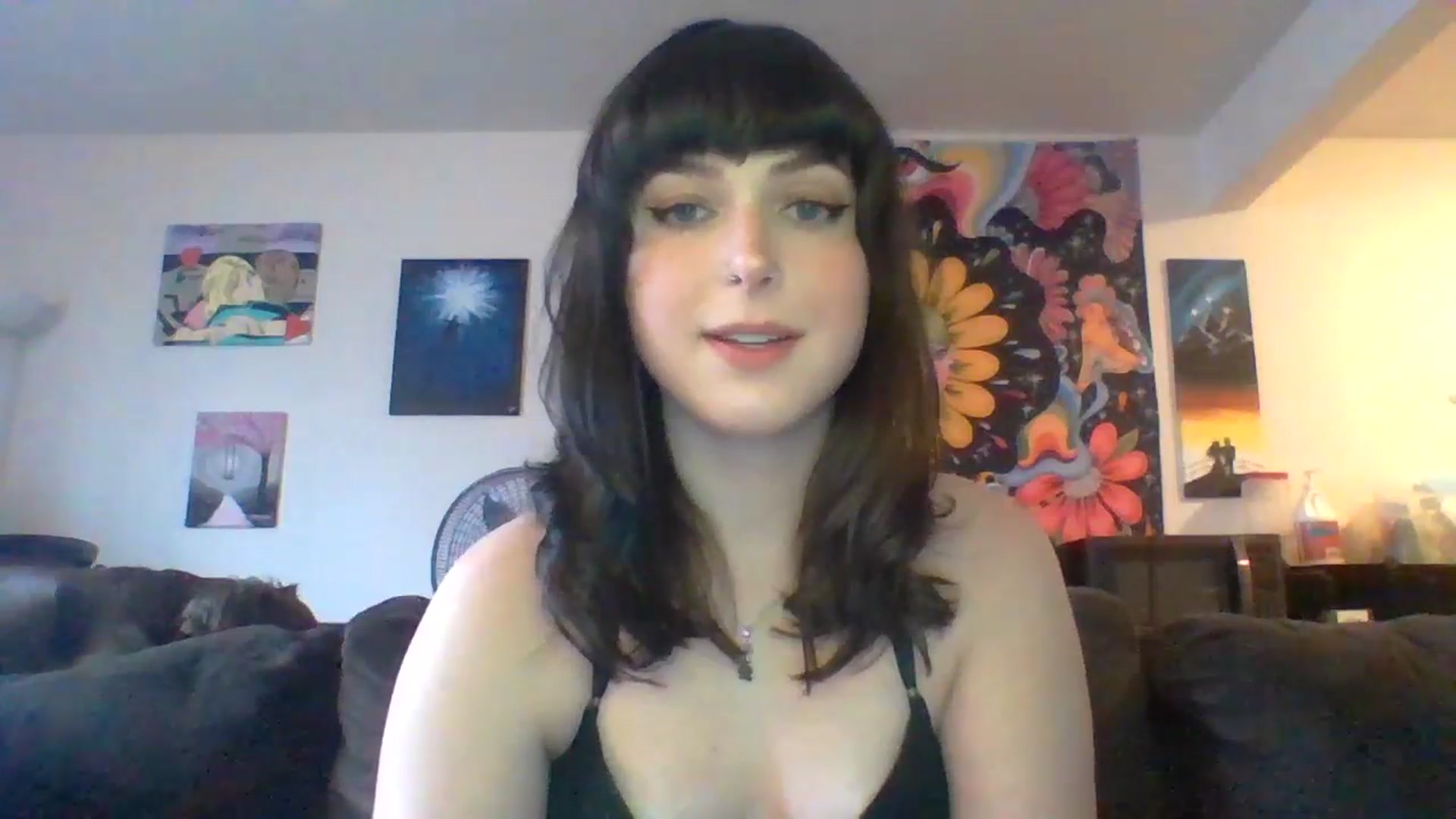 Gallery image thumbnail from AuroraLightz's myfreecams stream on, 04/19/2025, 18:20 image 2 of 20