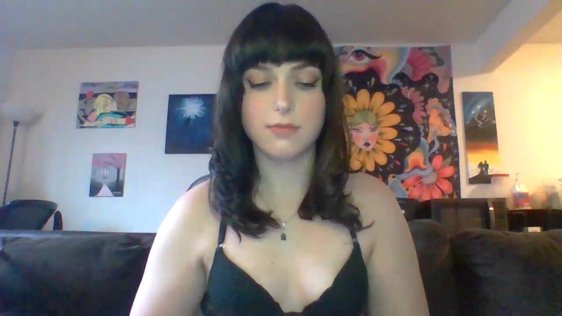 Gallery image thumbnail from AuroraLightz's myfreecams stream on, 04/19/2025, 18:20 image 15 of 20