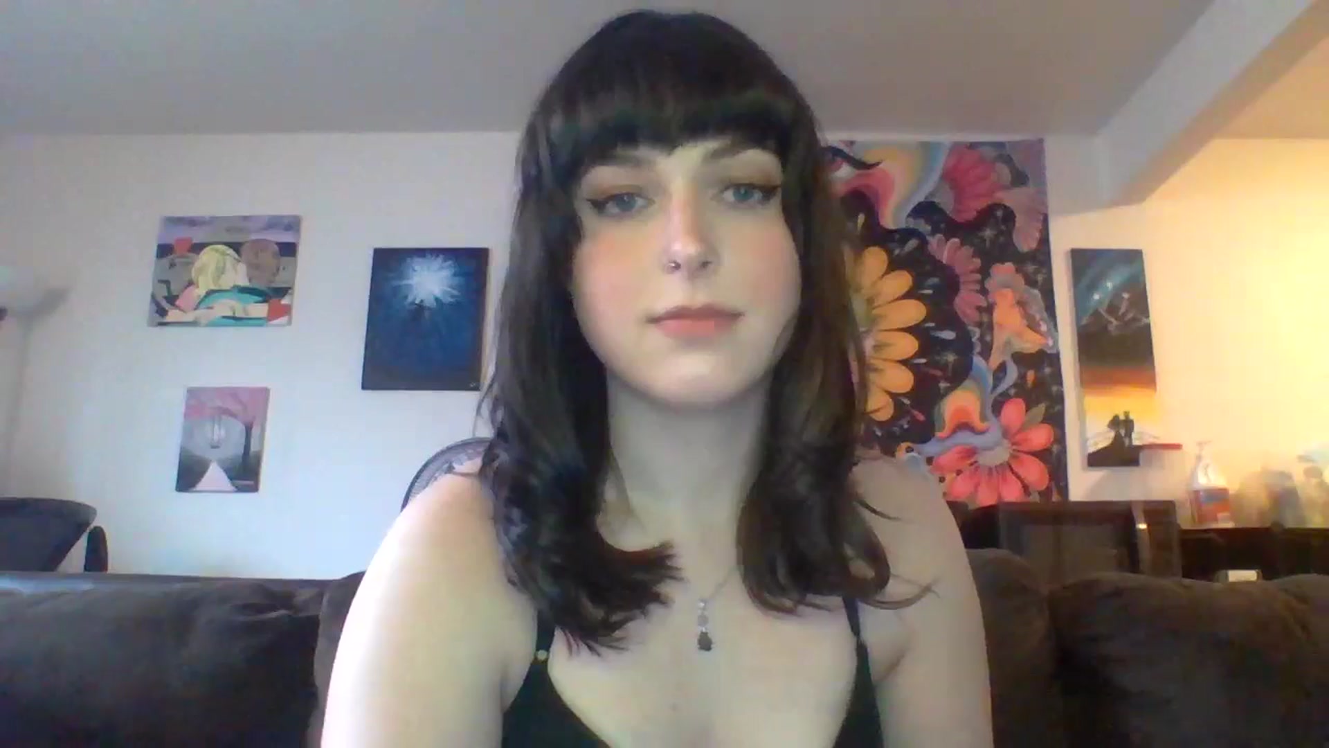 Gallery image thumbnail from AuroraLightz's myfreecams stream on, 04/19/2025, 18:20 image 12 of 20