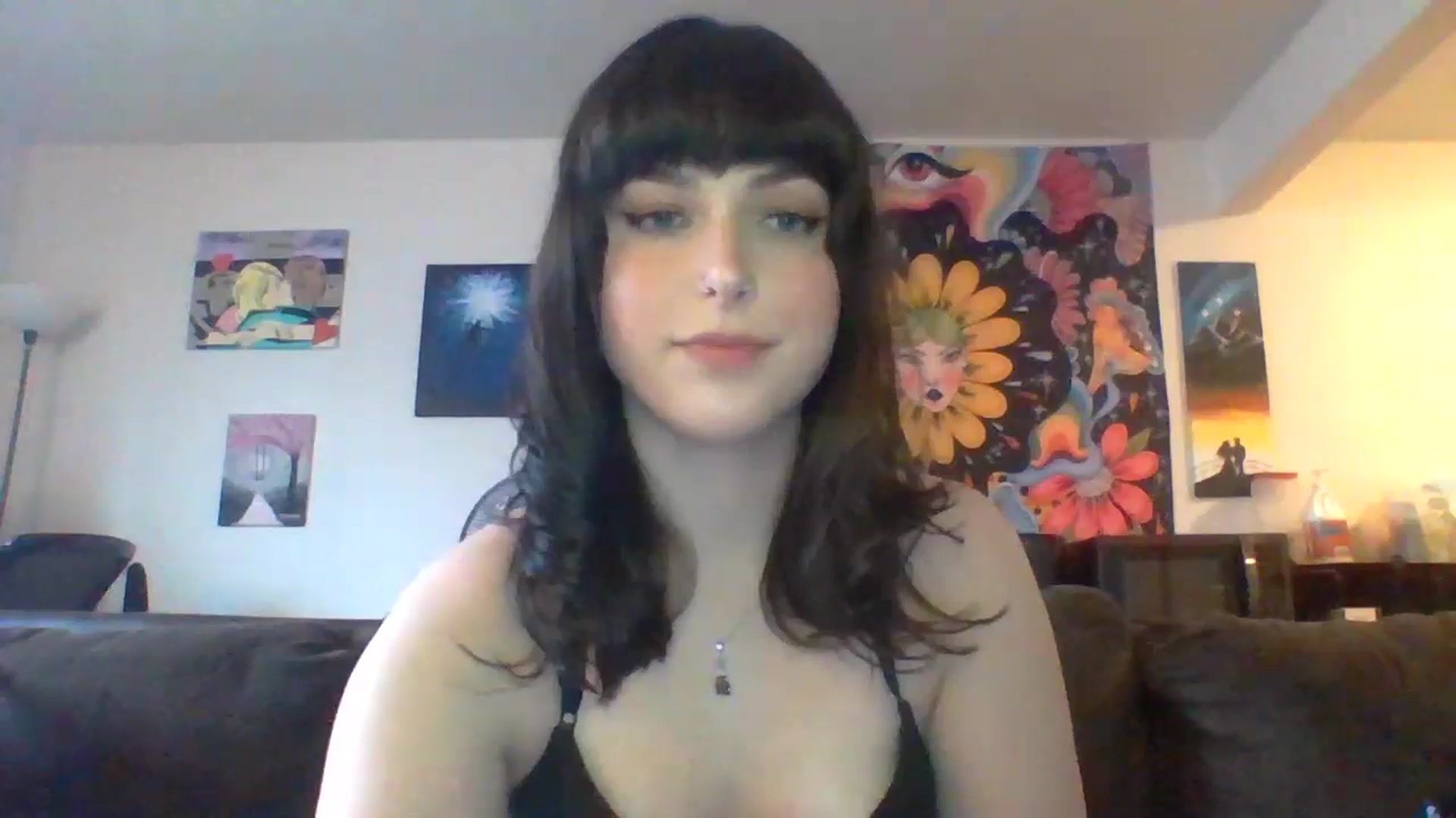 Gallery image thumbnail from AuroraLightz's myfreecams stream on, 04/19/2025, 19:02 image 15 of 20