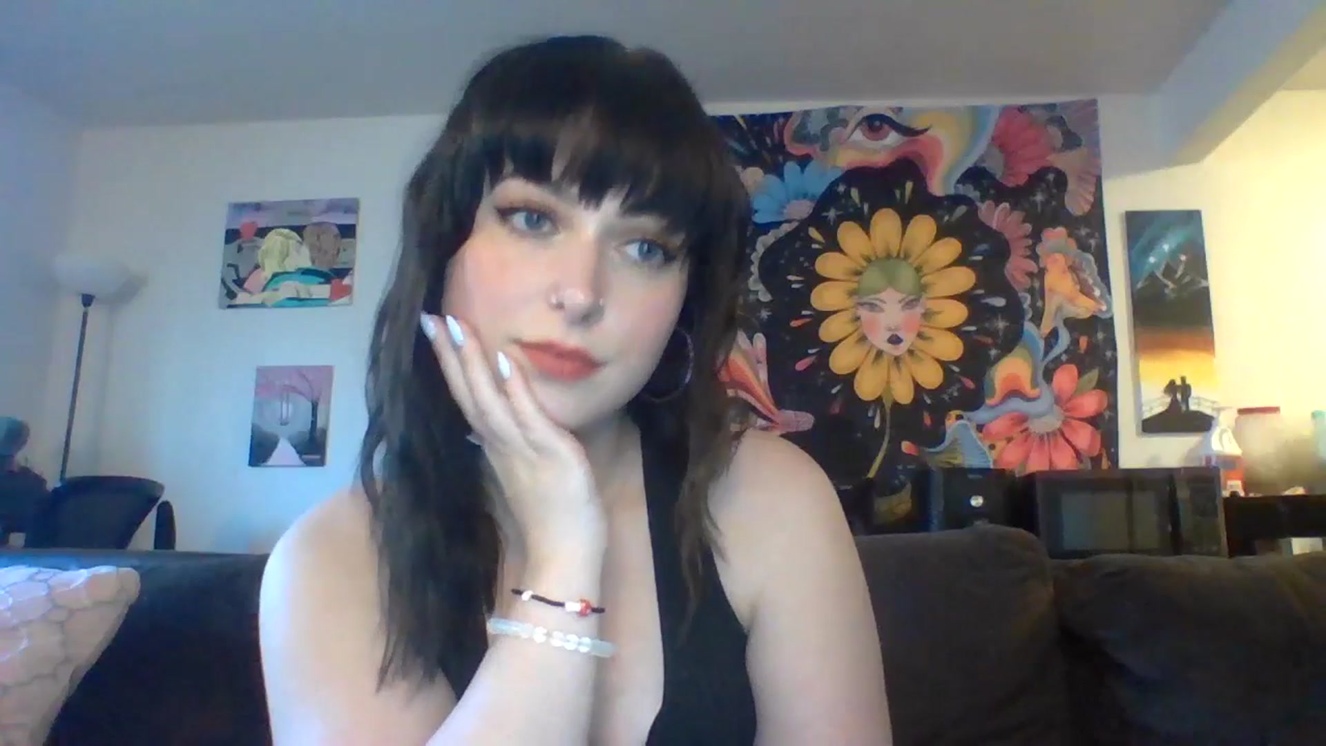 Gallery image thumbnail from AuroraLightz's myfreecams stream on, 05/03/2025, 21:58 image 7 of 20