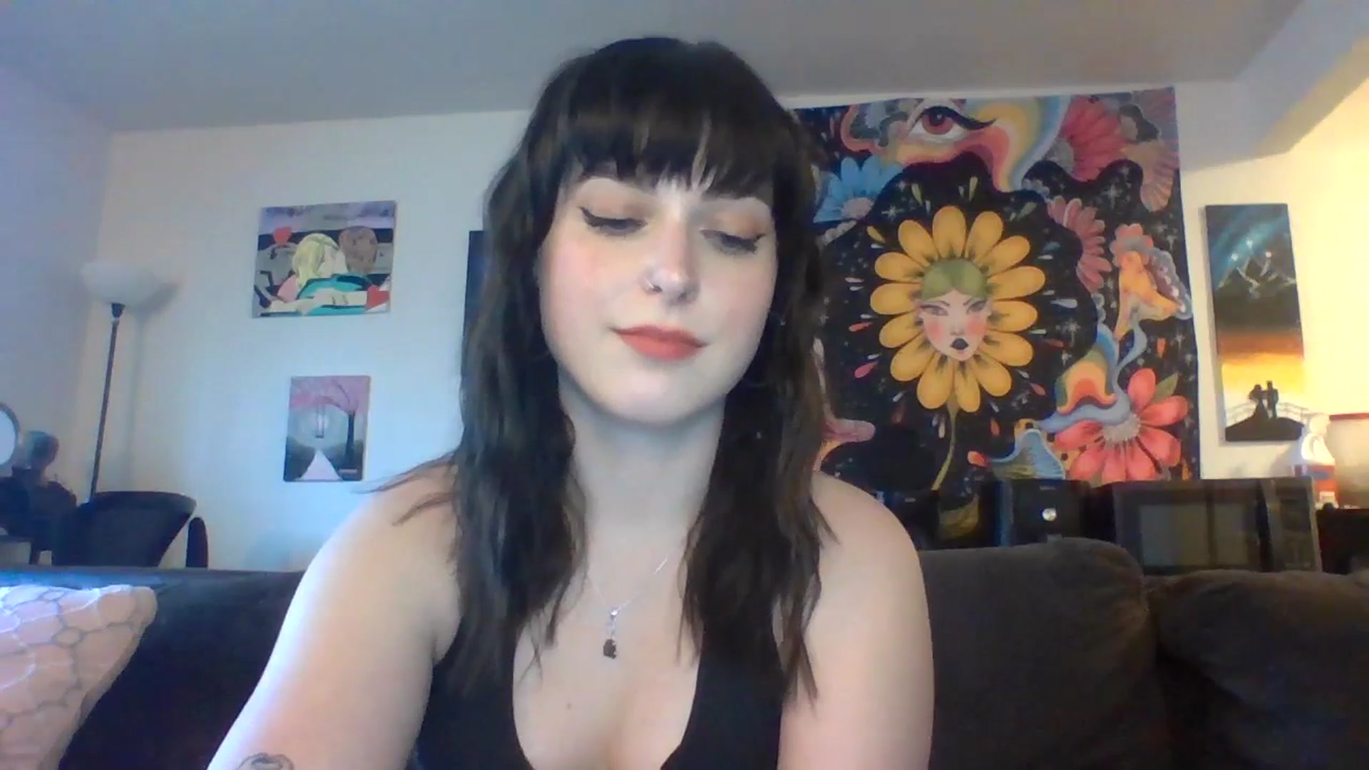 Gallery image thumbnail from AuroraLightz's myfreecams stream on, 05/03/2025, 21:58 image 17 of 20