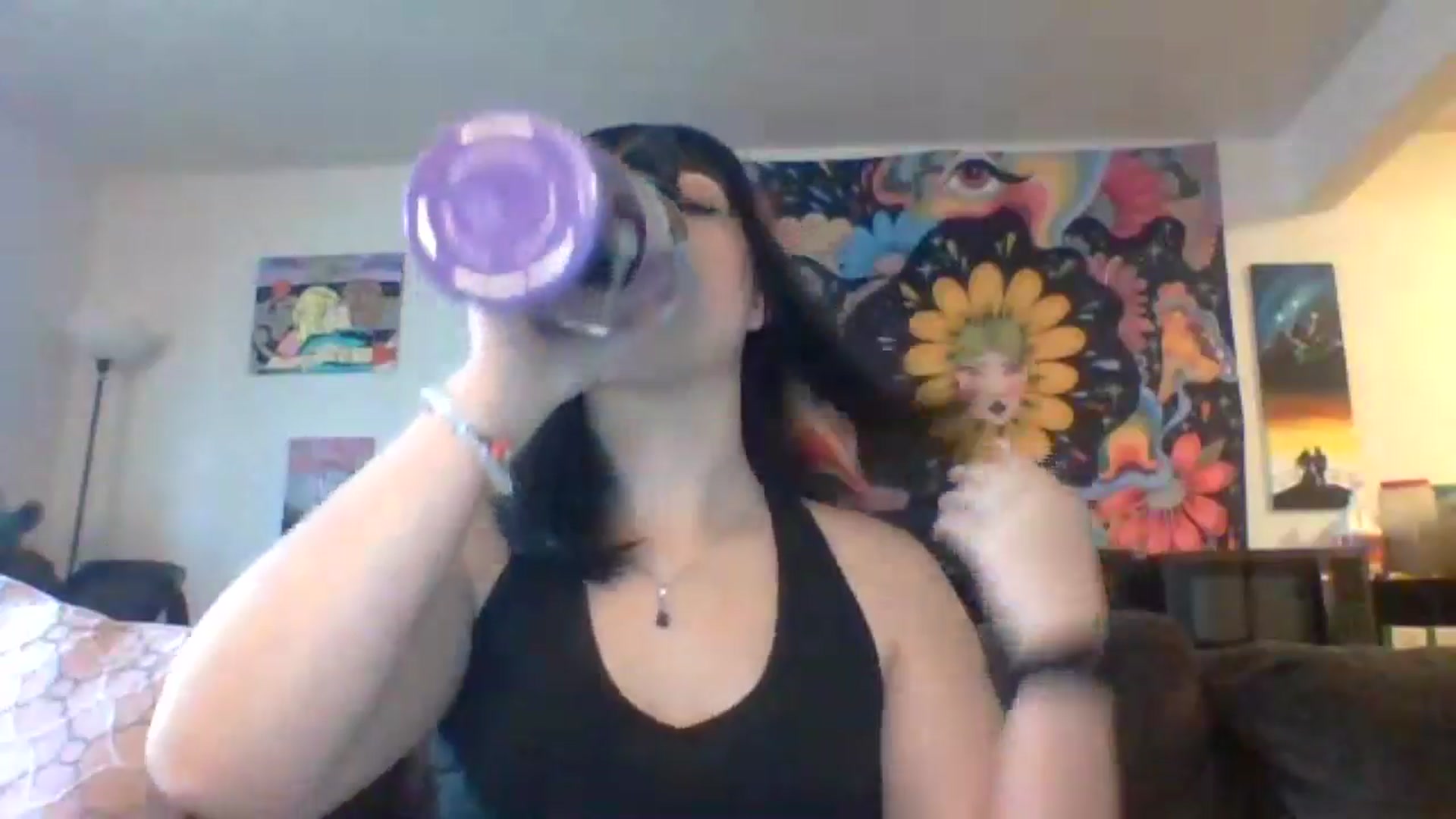 Gallery image thumbnail from AuroraLightz's myfreecams stream on, 05/16/2025, 19:34 image 11 of 20
